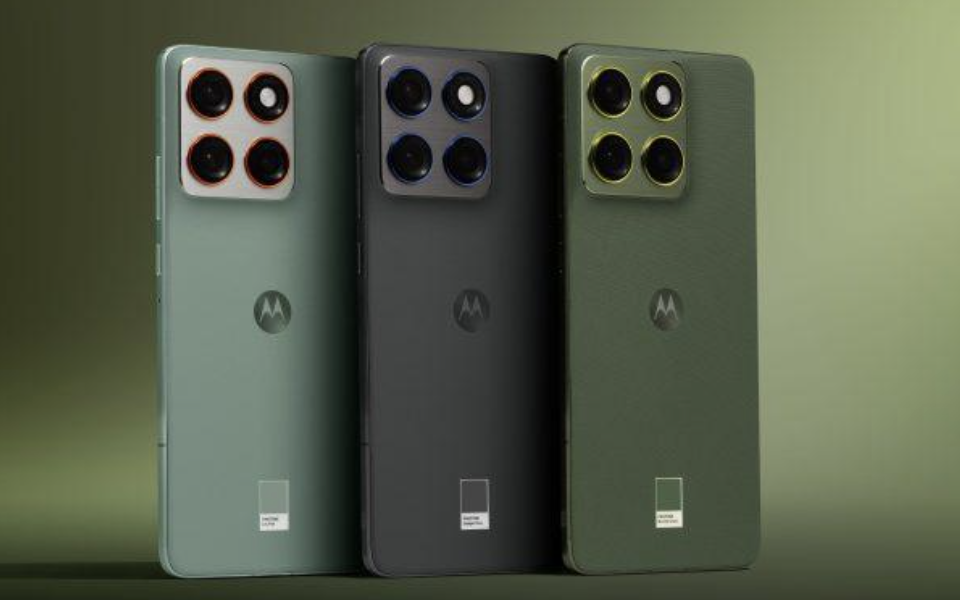 Motorola ra mắt motorola signature và motorola edge 70