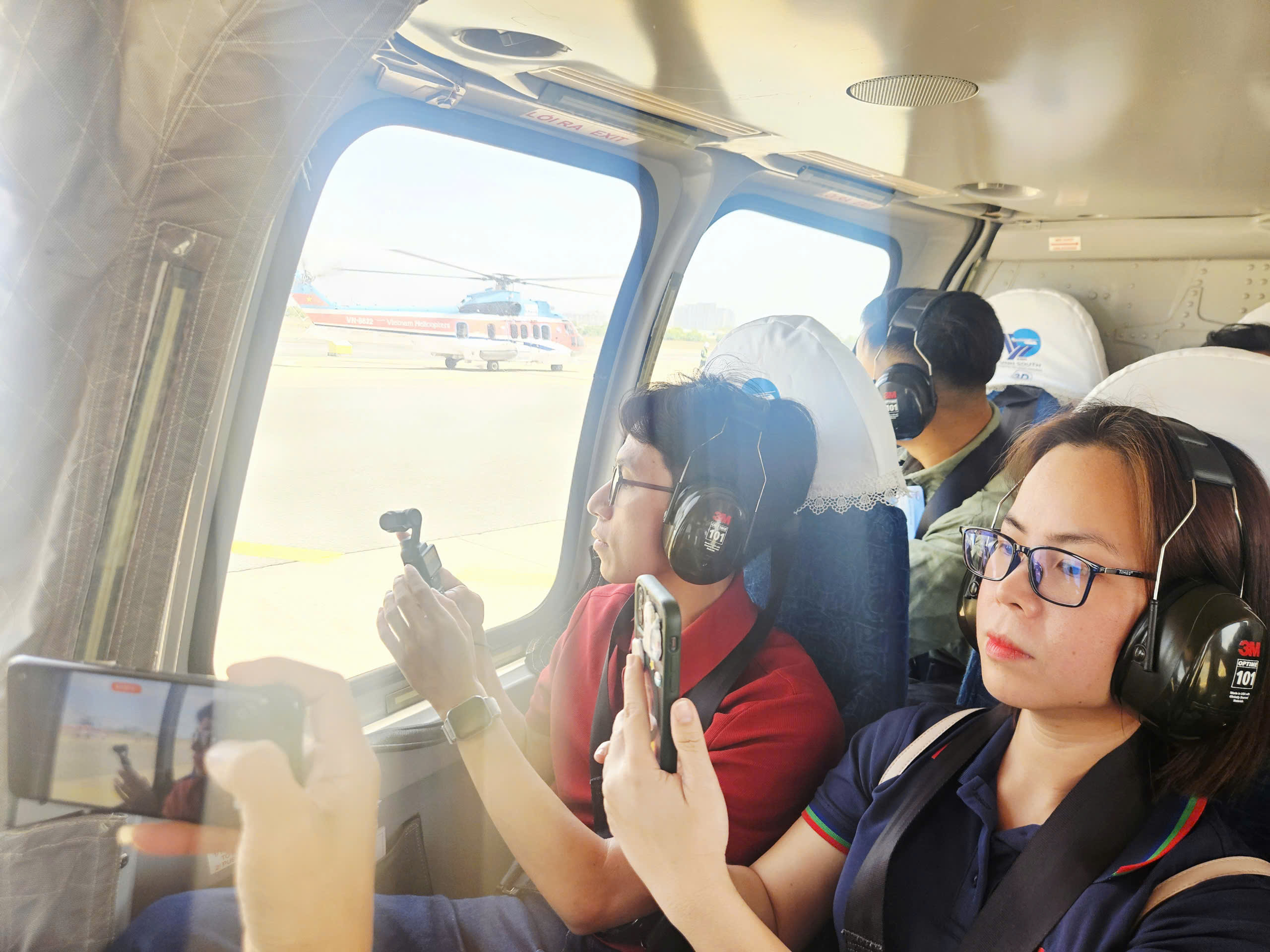 Tour trực thăng TPHCM 2026: Trải nghiệm ngắm cảnh biển từ trên cao - Ảnh 3.