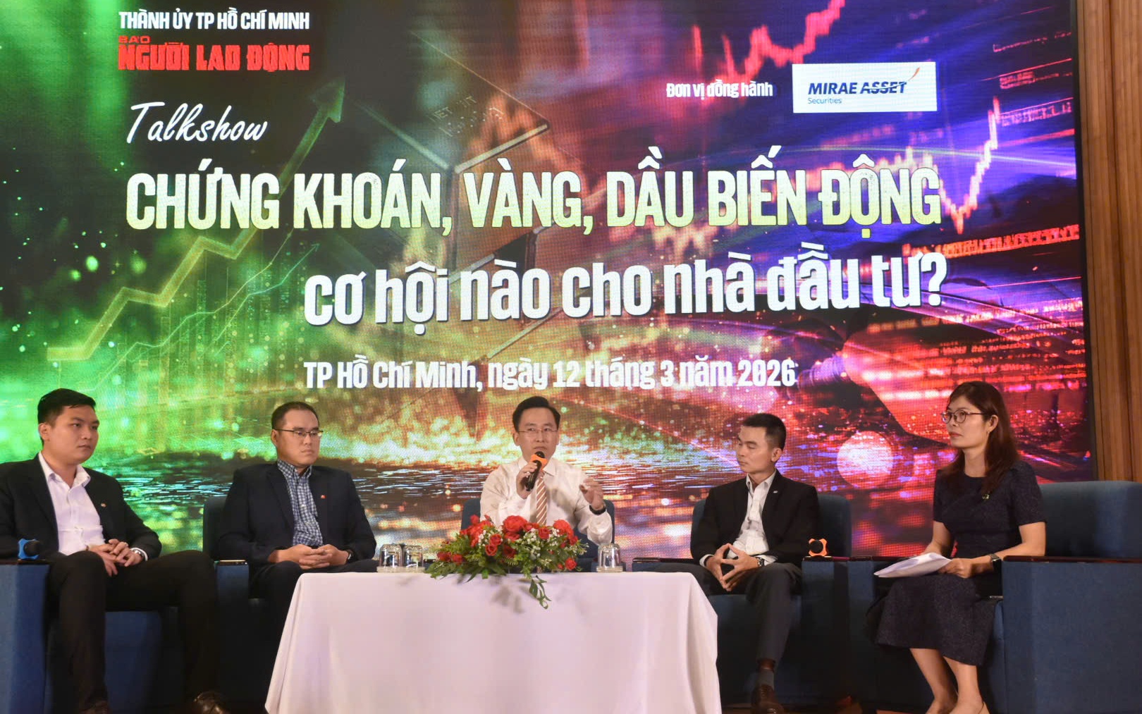 Chứng khoán cần thêm động lực phục hồi