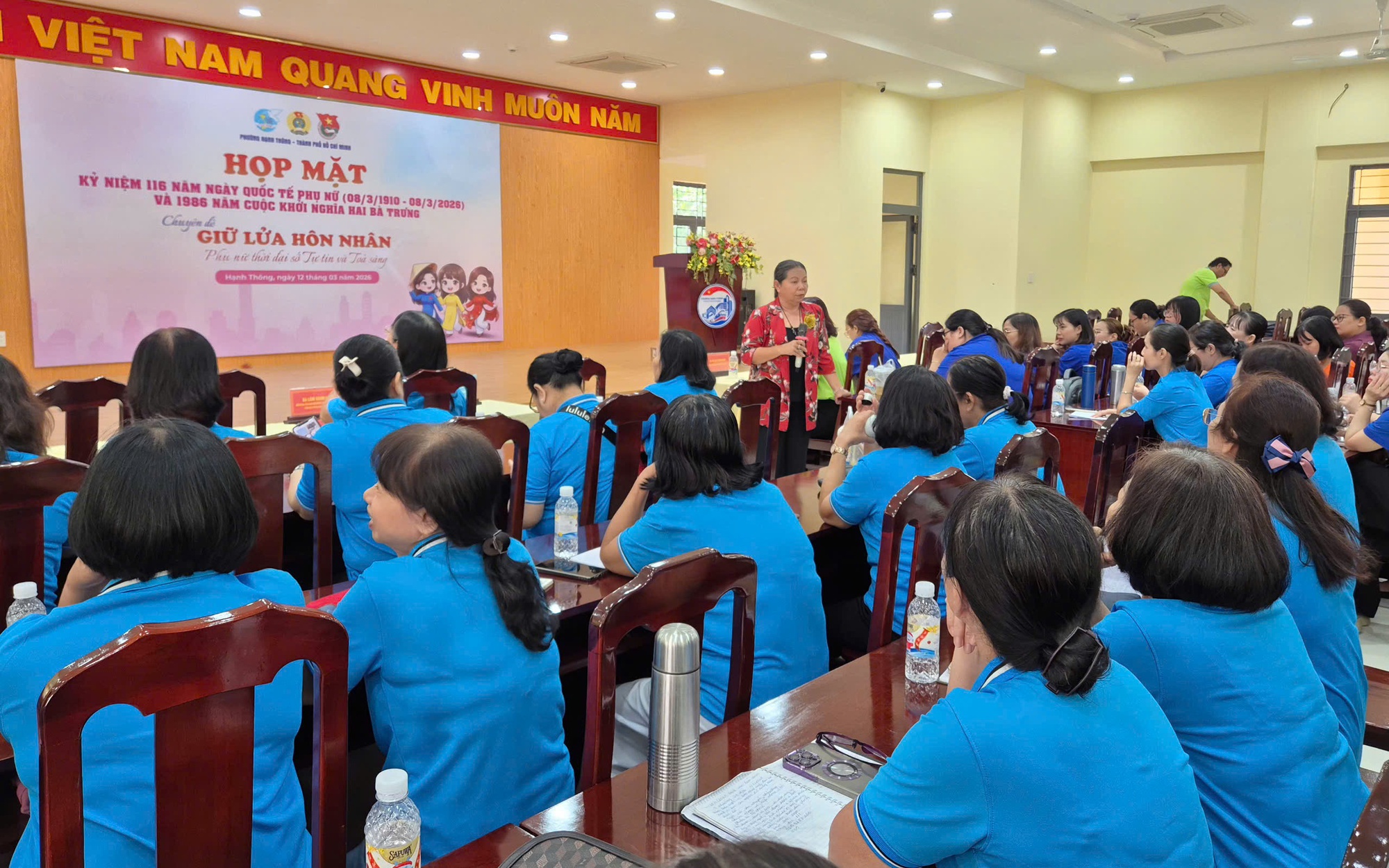 Trang bị kiến thức xây dựng gia đình hạnh phúc cho lao động nữ