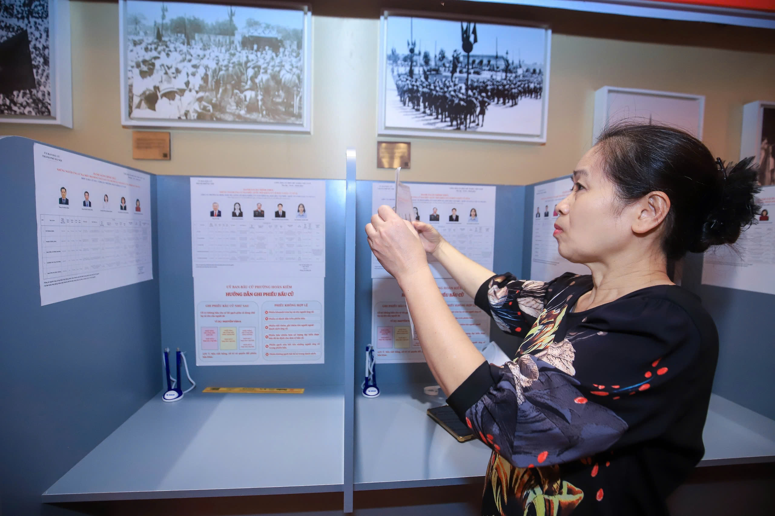 Không khí chuẩn bị bầu cử Quốc hội 2026 tại Hà Nội rộn ràng và sôi động - Ảnh 3.