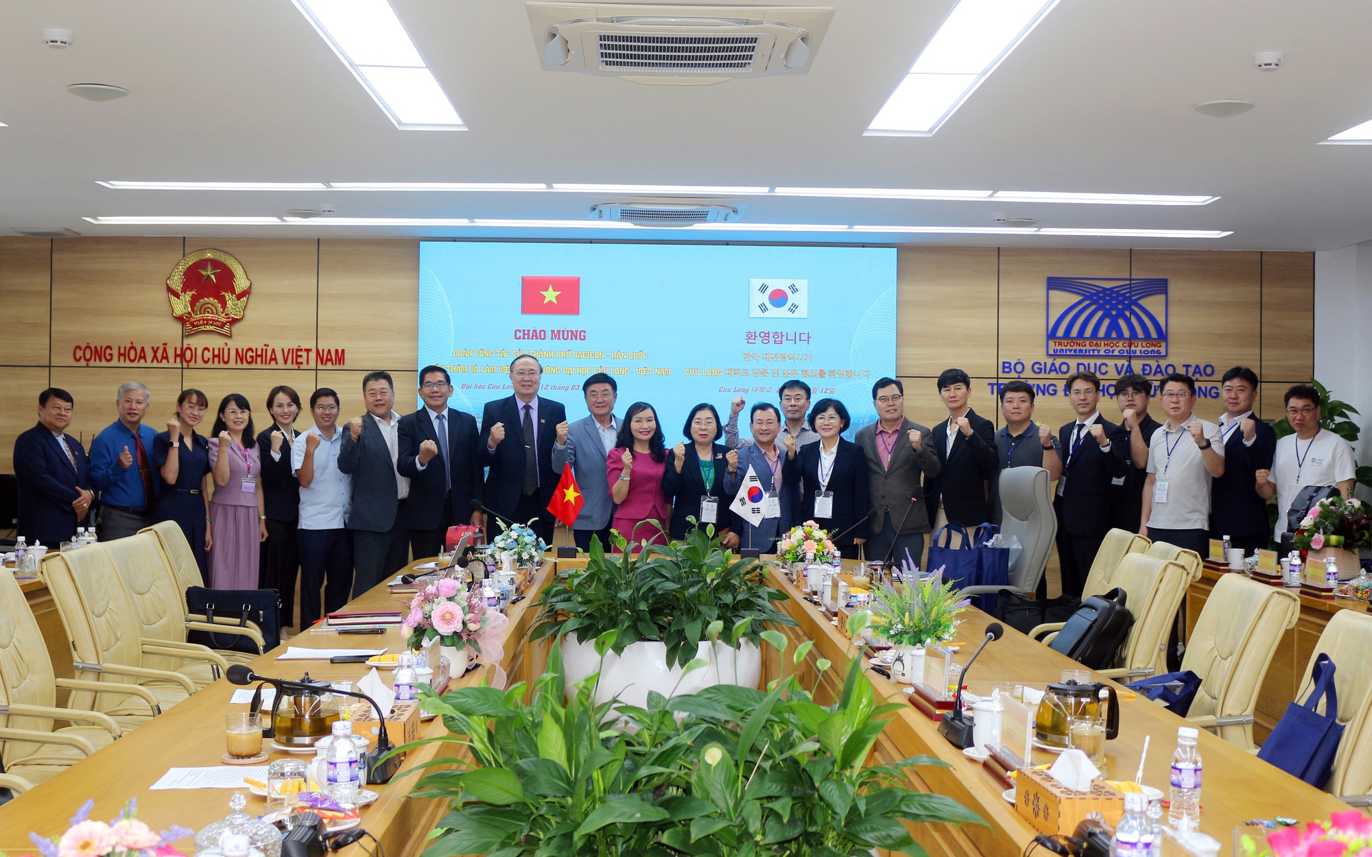 Trường Đại học Cửu Long quan hệ hợp tác với các đối tác ở Hàn Quốc