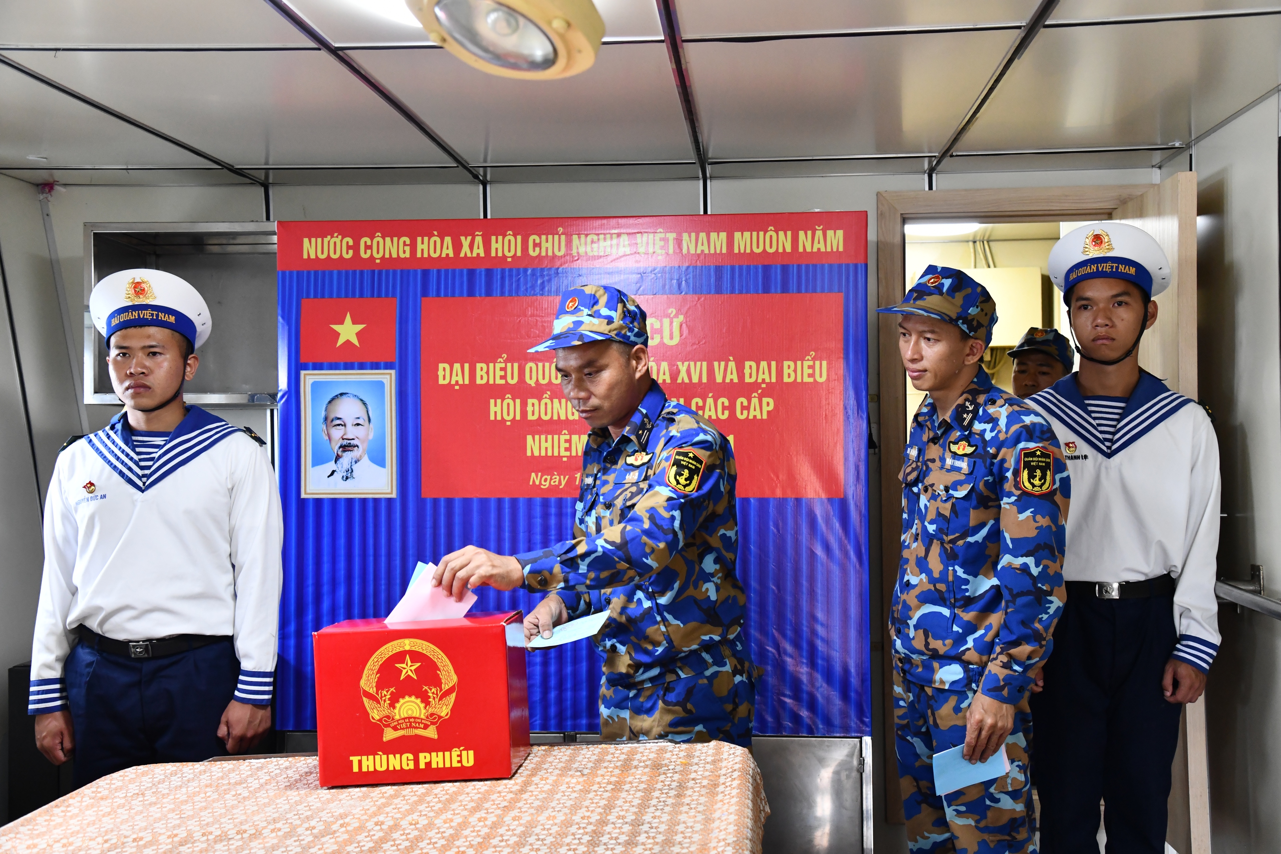 Bầu cử sớm tại đặc khu Phú Quốc: Quyền và nghĩa vụ công dân được thực hiện đầy đủ - Ảnh 5.
