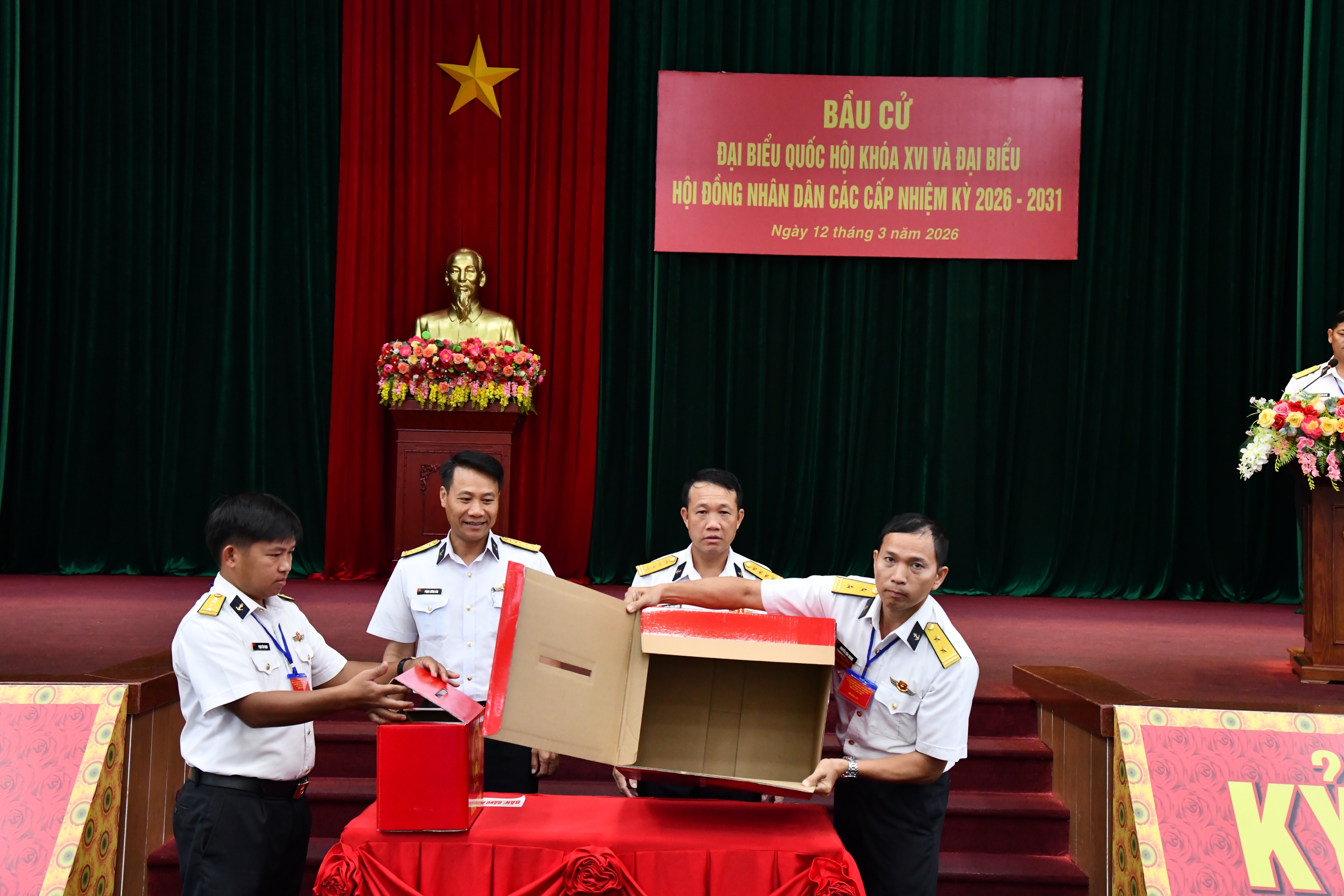 Bầu cử sớm tại đặc khu Phú Quốc: Quyền và nghĩa vụ công dân được thực hiện đầy đủ - Ảnh 1.