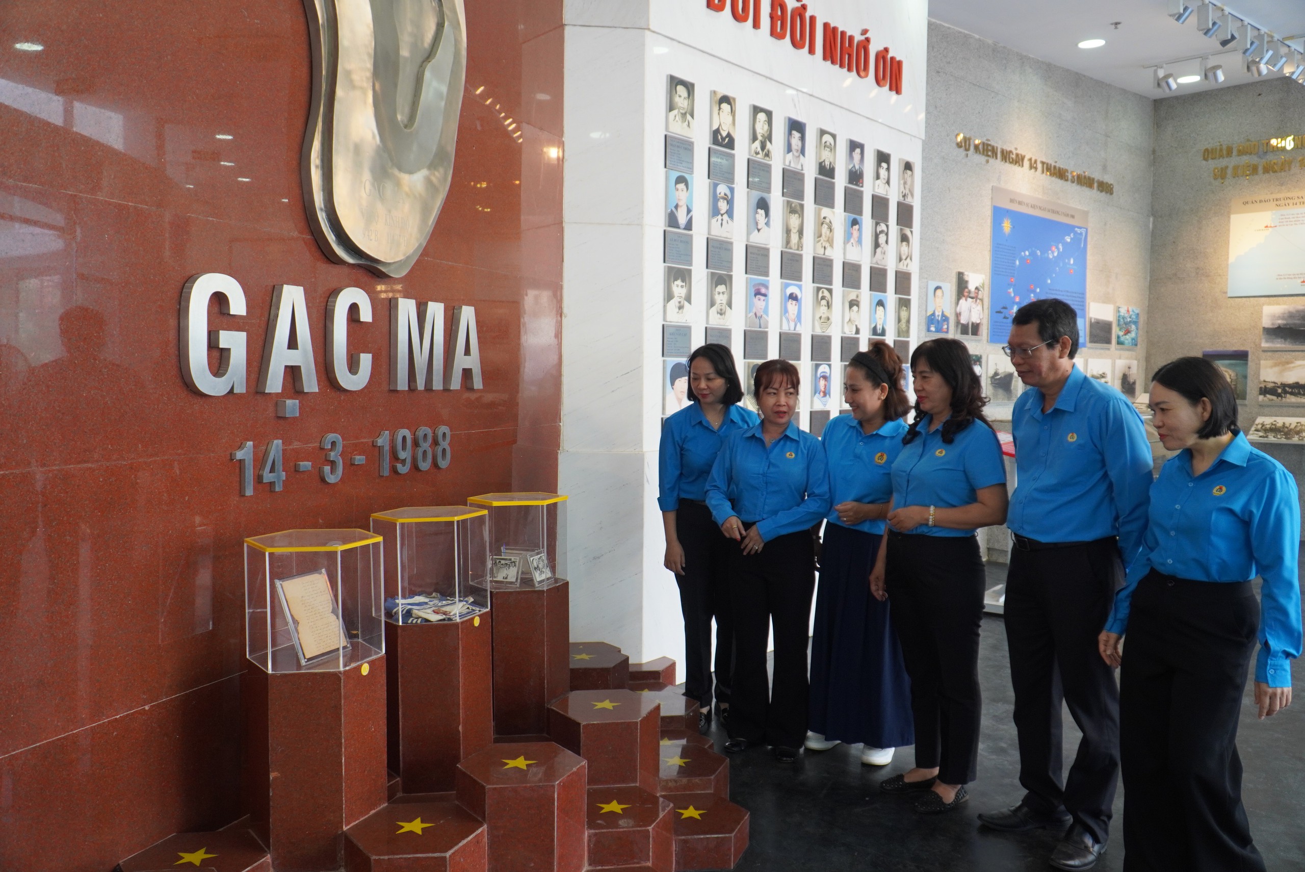 Tổ chức lễ viếng, d&acirc;ng hương tưởng niệm tại Khu tưởng niệm Chiến sĩ Gạc Ma - Ảnh 4.