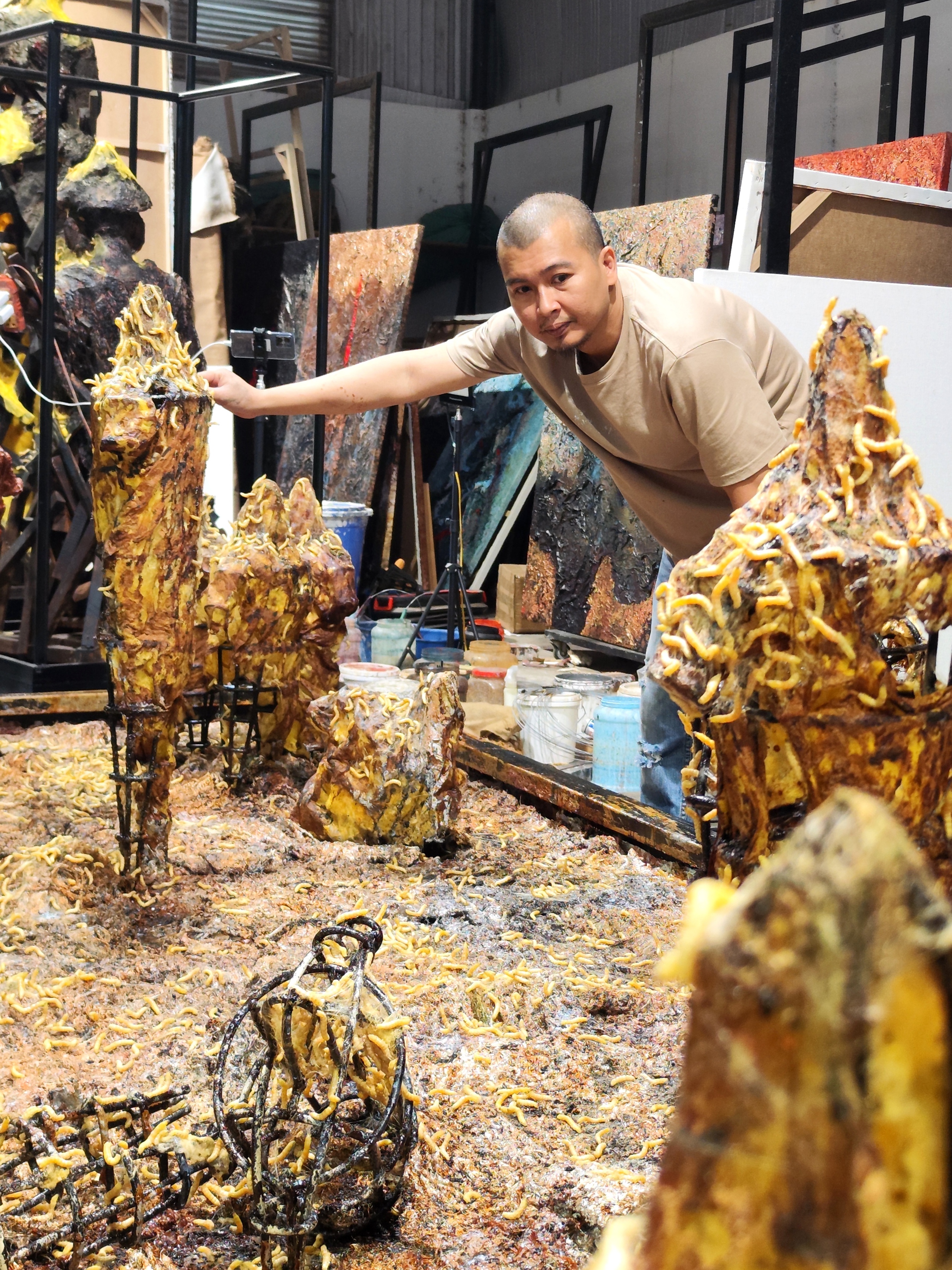 Công bố dự án nghệ thuật Việt Nam đầu tiên tham dự Venice Art Biennale - Ảnh 2.