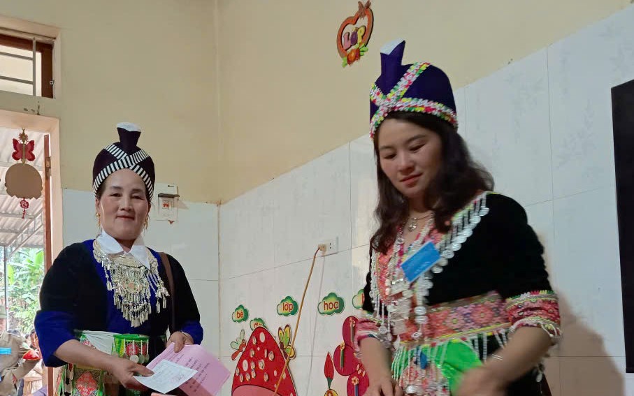 VIDEO: Cử tri ở 55 khu vực miền núi, biên giới đi bầu cử sớm