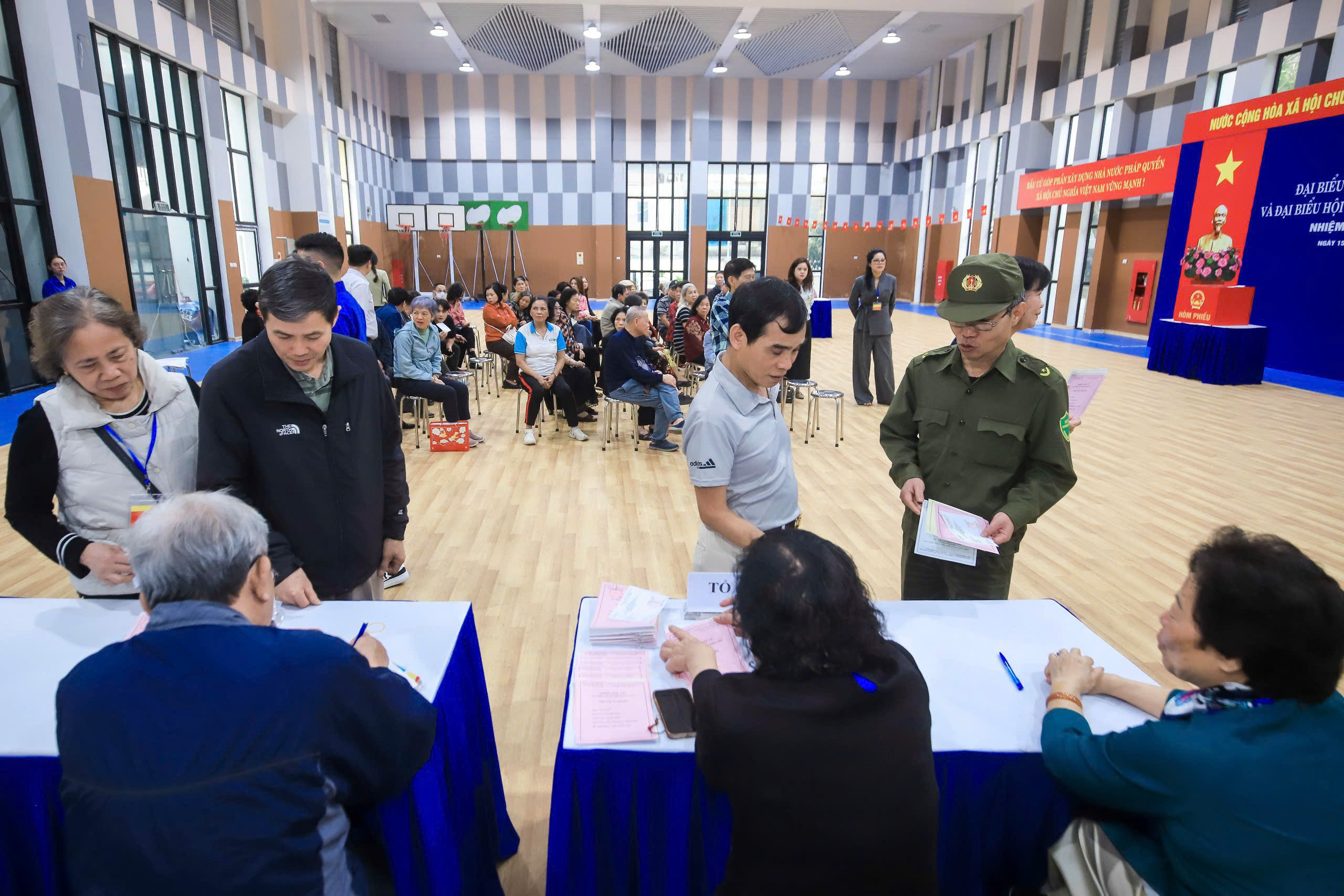 Phường Đống Đa vận hành thử quy trình bỏ phiếu bầu cử 2026 - Ảnh 4.