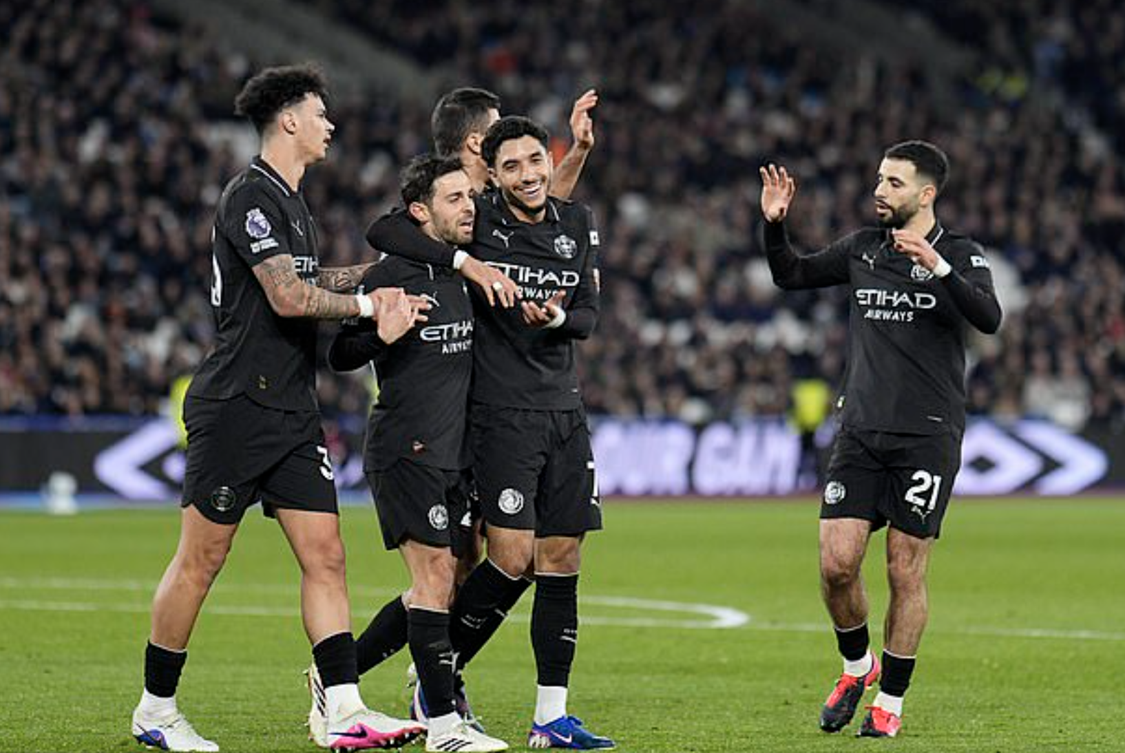 Haaland nhạt nh&ograve;a, Man City đ&aacute;nh rơi chiến thắng trước West Ham - Ảnh 2.