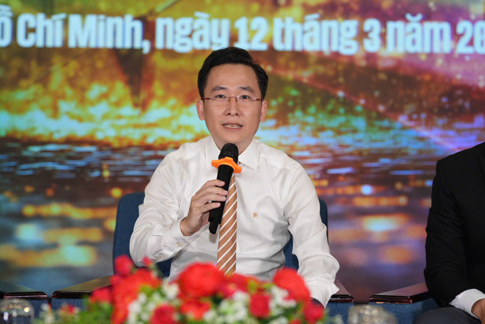 Chiến lược đầu tư v&agrave;ng v&agrave; chứng kho&aacute;n an to&agrave;n cho nh&agrave; đầu tư bền vững - Ảnh 1.
