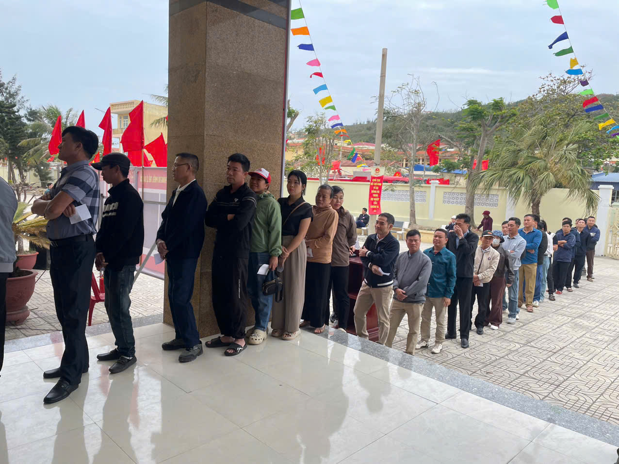 Cử tri đặc khu Bạch Long Vĩ nô nức bầu cử đại biểu Quốc hội 2026 - Ảnh 6.