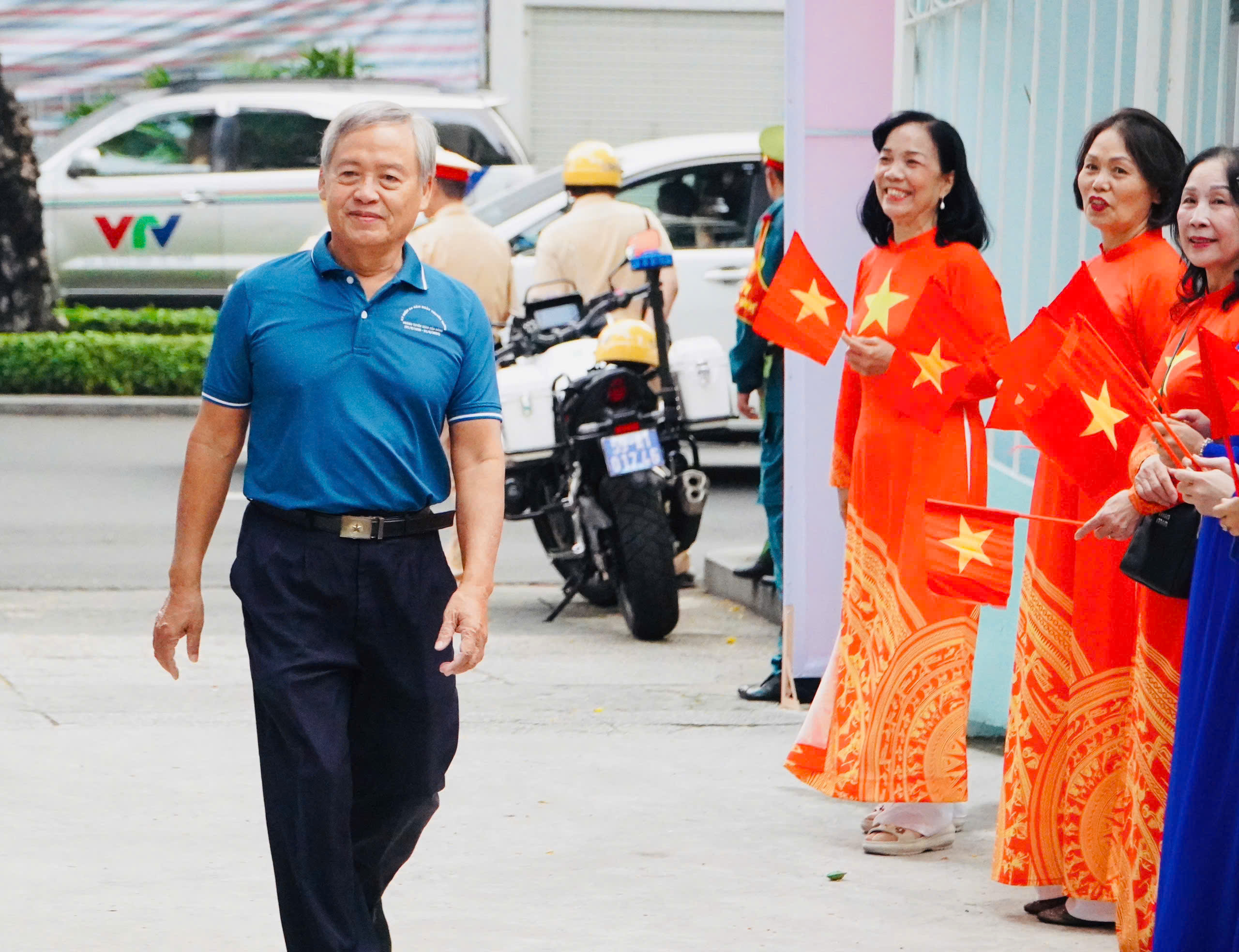 99% cử tri TPHCM đi bỏ phiếu bầu cử - Ảnh 2.