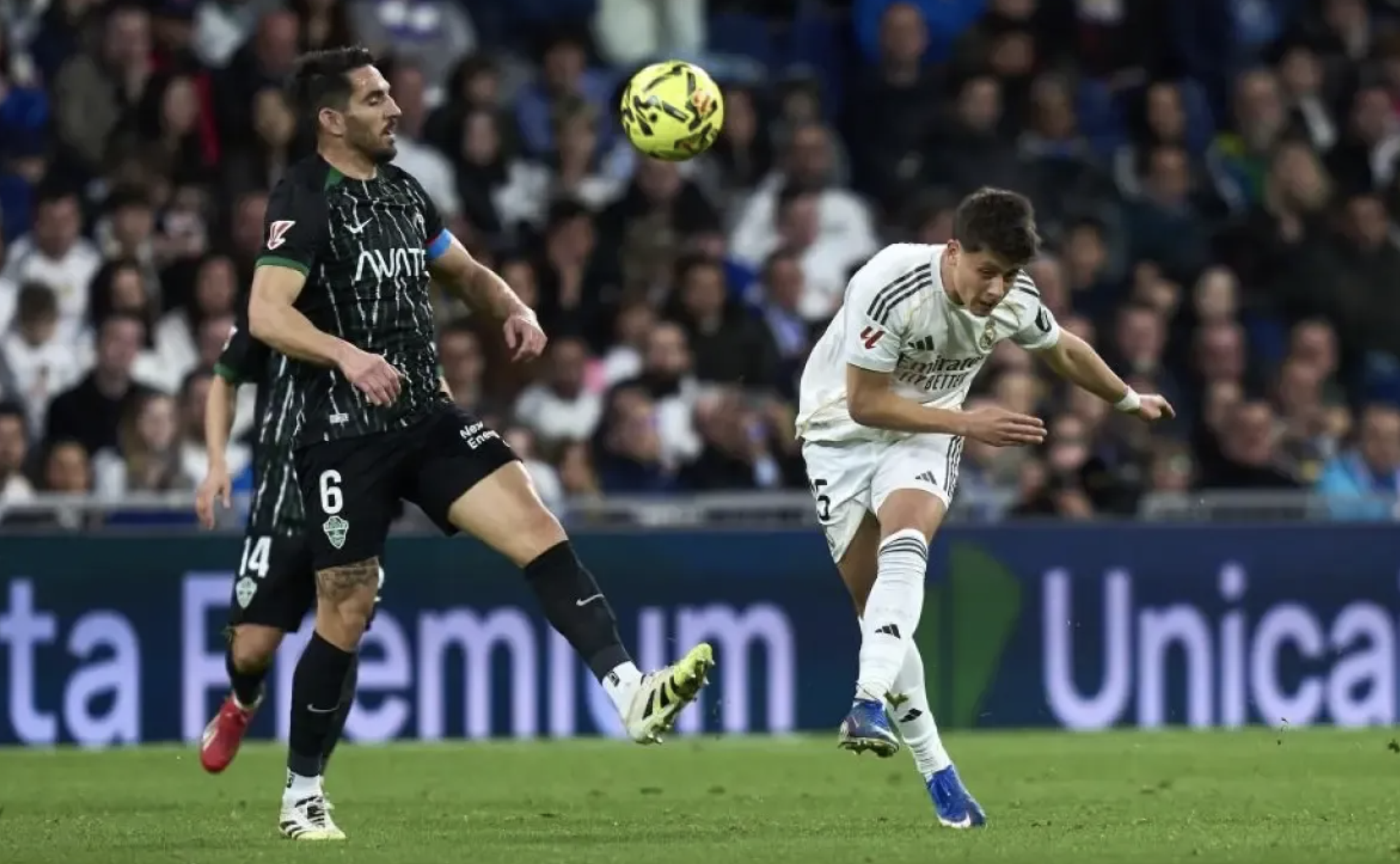 Arda Guler lập siêu phẩm ở Bernabeu, Real Madrid đại thắng Elche - Ảnh 4.