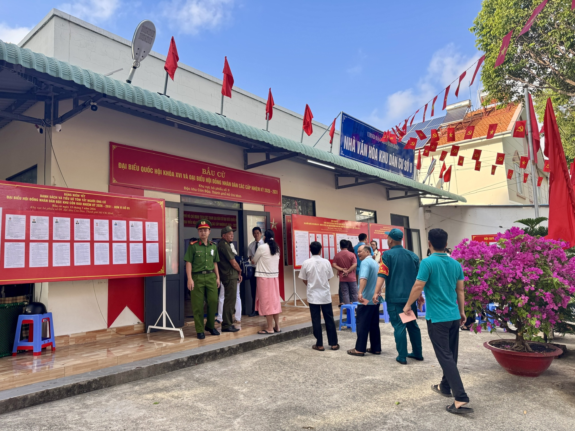 Cử tri Đặc khu Côn Đảo nô nức tham gia ngày bầu cử 2026 - Ảnh 2.