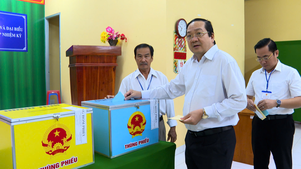 CLIP: Rộn ràng ngày bầu cử tại Cần Thơ, Vĩnh Long, An Giang, Tây Ninh - Ảnh 38.