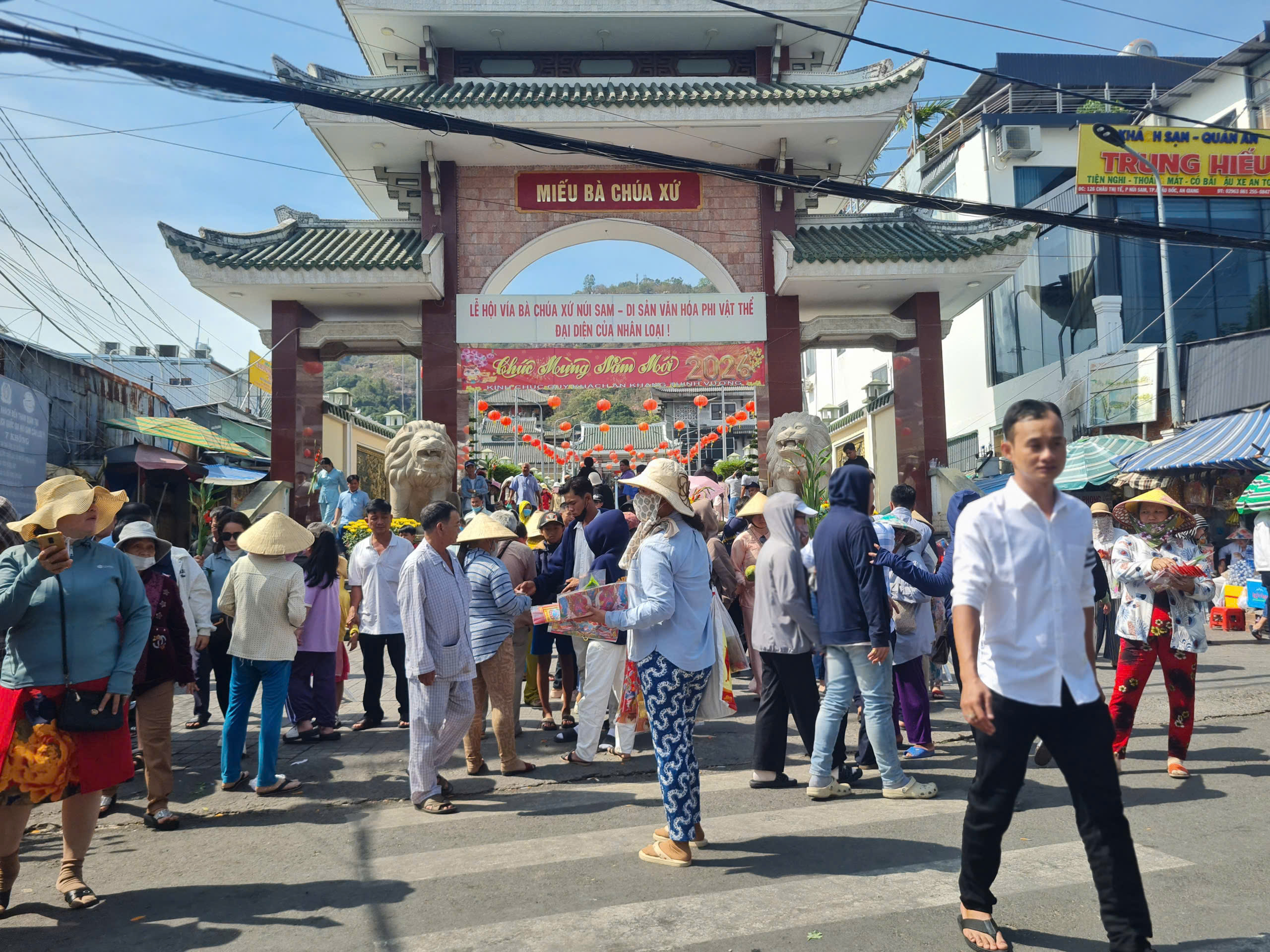 Vụ d&agrave;n cảnh cướp giật d&acirc;y chuyền ở Cần Thơ: Kinh nghiệm truy qu&eacute;t từ An Giang - Ảnh 7.