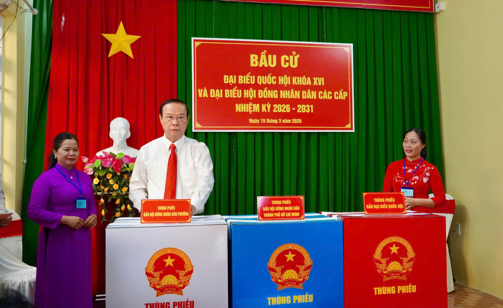 L&atilde;nh đạo TPHCM tham gia bầu cử 2026 v&agrave; quyền c&ocirc;ng d&acirc;n - Ảnh 8.