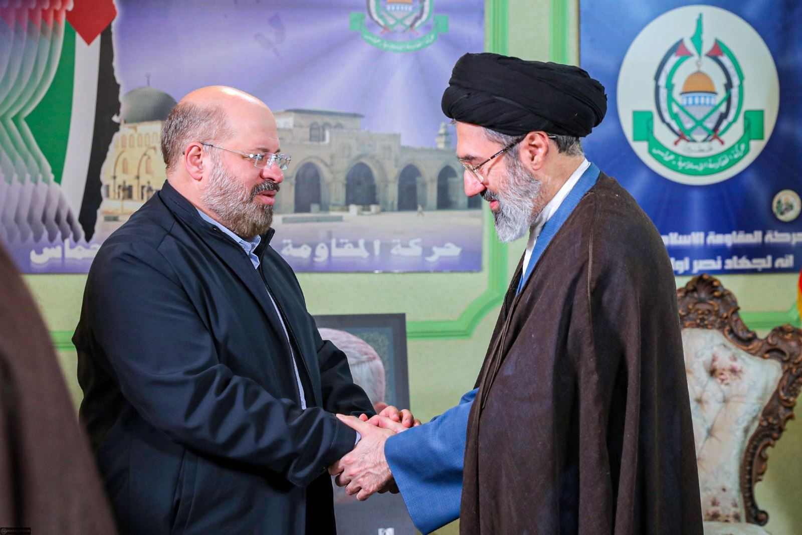 &Ocirc;ng Trump nghi t&acirc;n L&atilde;nh tụ tối cao Iran đ&atilde; thiệt mạng, Tehran phản ph&aacute;o - Ảnh 1.