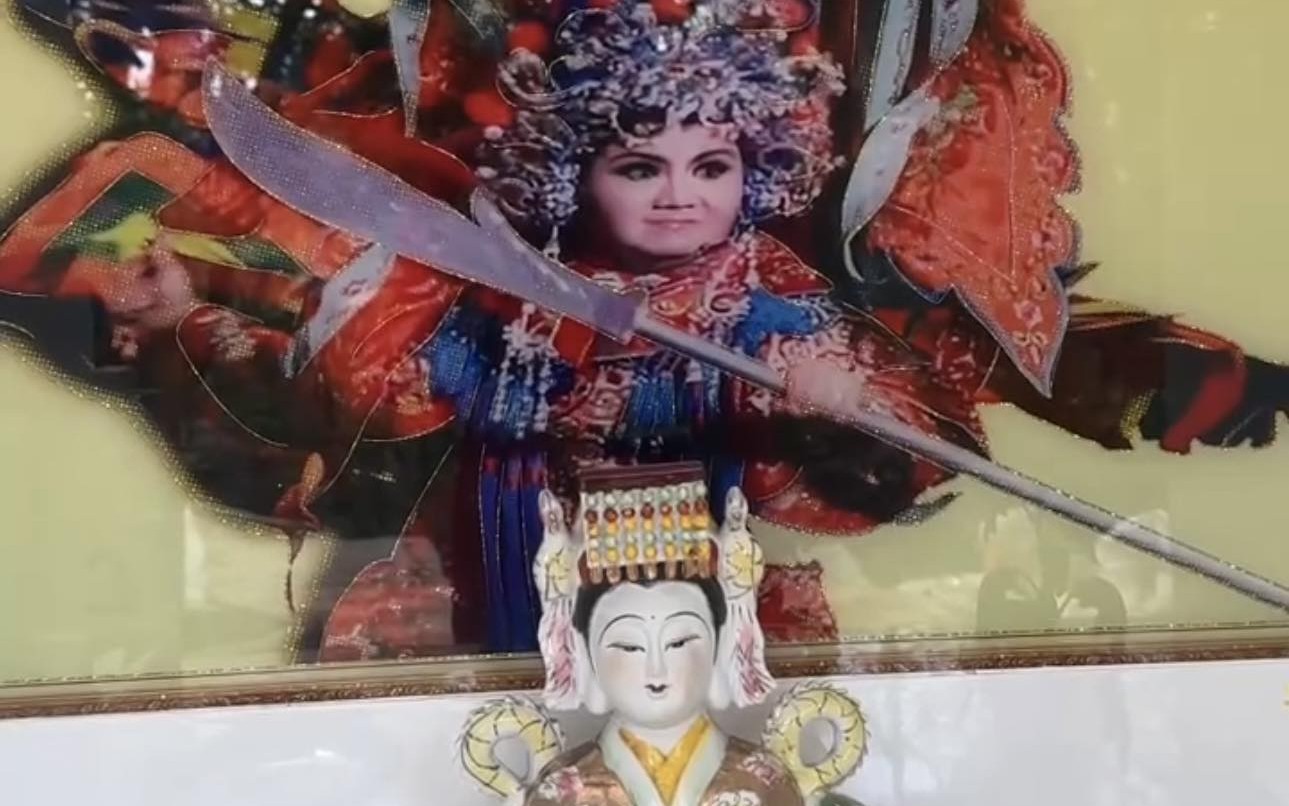 Không còn tình trạng lấy hình NSƯT Tú Sương đặt lên bàn thờ ở 1 ngôi miếu tại An Giang