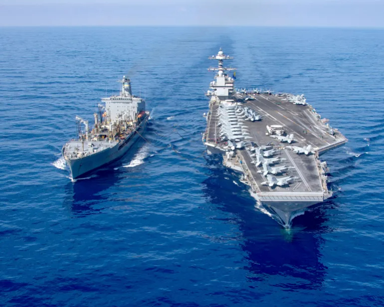 Iran dọa tấn c&ocirc;ng cơ sở hậu cần của t&agrave;u USS Gerald R.Ford - Ảnh 1.