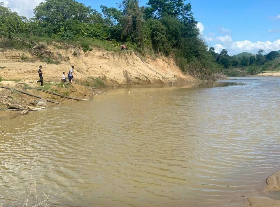 Vụ đuối nước thương tâm tại Đắk Lắk: Học sinh Không cứu được bạn - Ảnh 1.