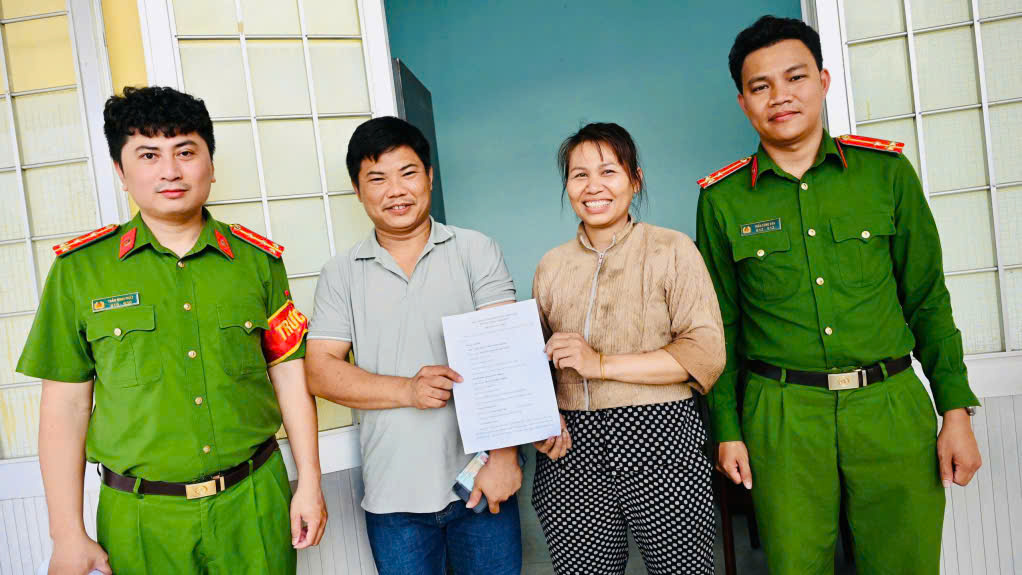 H&agrave;nh động cao đẹp của người phụ nữ T&acirc;y Ninh trả lại 164 triệu đồng chuyển nhầm - Ảnh 1.