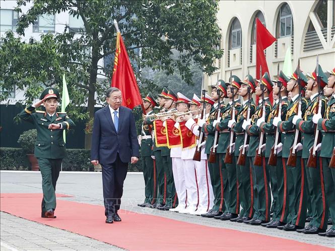 Tổng B&iacute; thư T&ocirc; L&acirc;m nhấn mạnh Đo&agrave;n kết , bản lĩnh v&agrave; đổi mới trong ph&aacute;t triển gi&aacute;o dục quốc ph&ograve;ng - Ảnh 1.