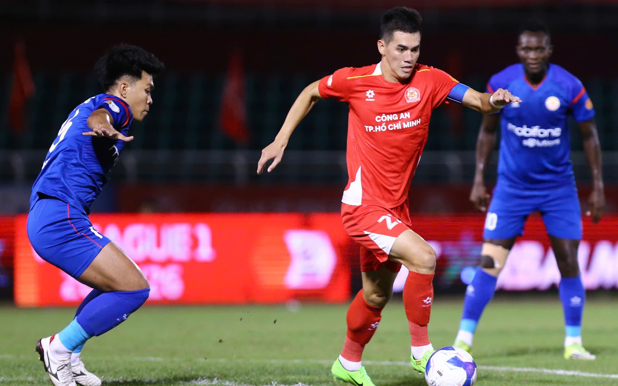 Vì sao Nguyễn Tiến Linh bị loại khỏi tuyển Việt Nam dịp FIFA Days tháng 3-2026?