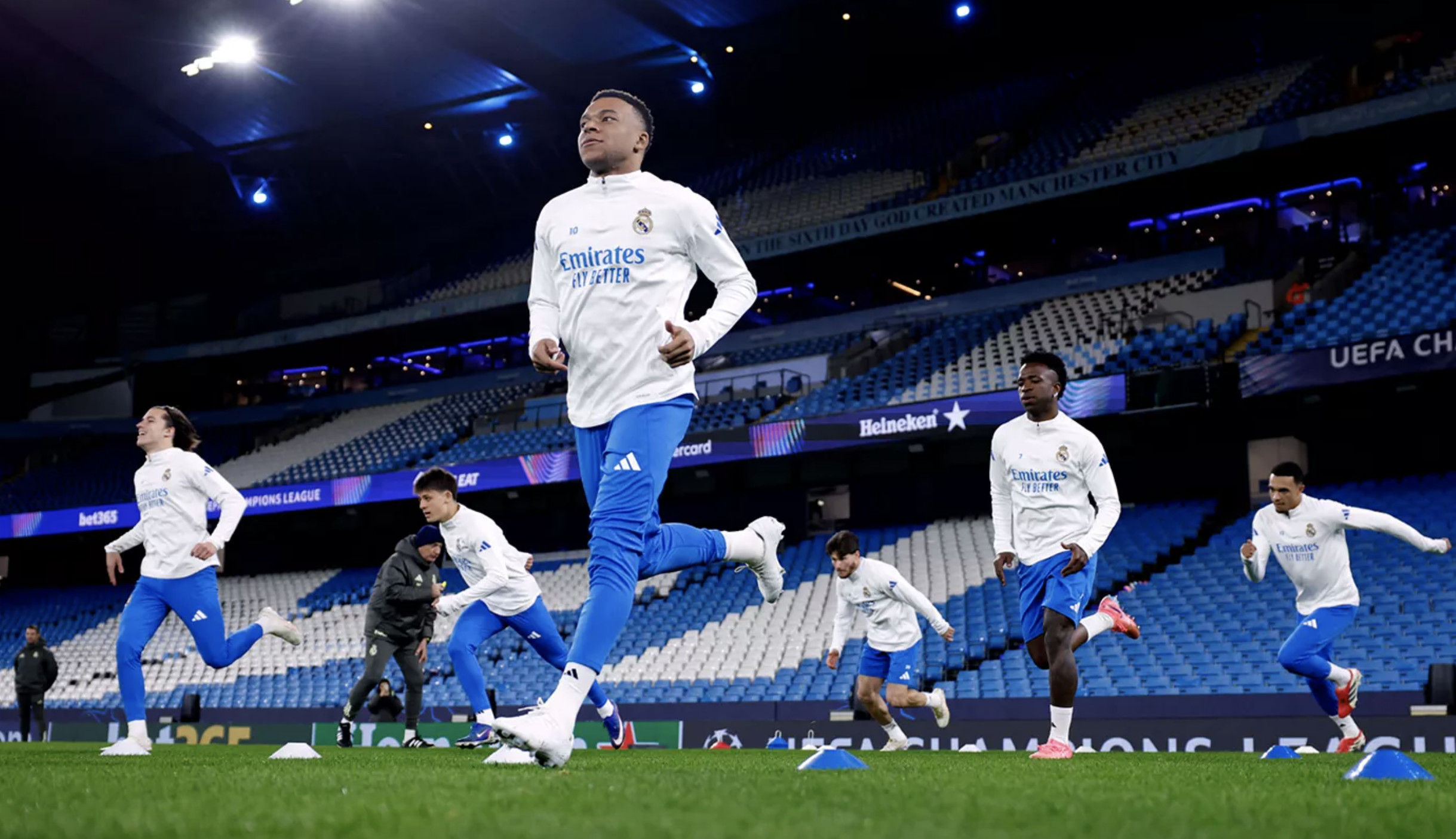 Man City &ndash; Real Madrid: Chờ ph&eacute;p m&agrave;u xuất hiện tại Etihad - Ảnh 3.