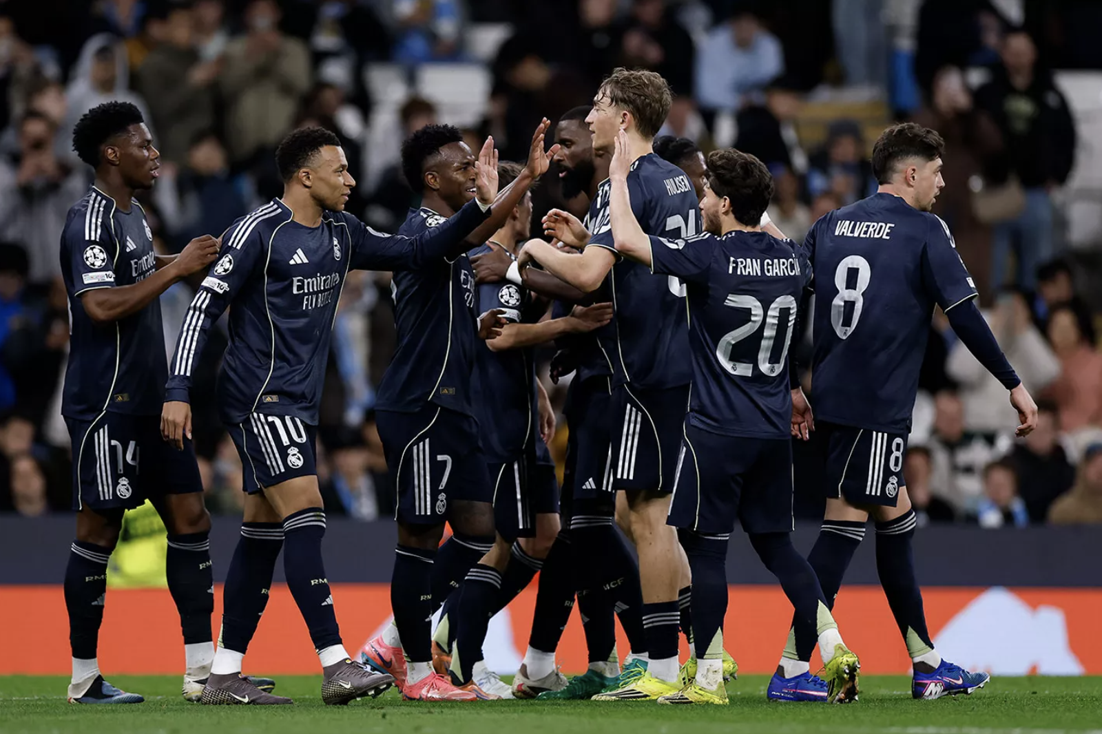 Đoạn kết nghiệt ng&atilde;, Man City thua sốc Real Madrid tại Etihad - Ảnh 5.