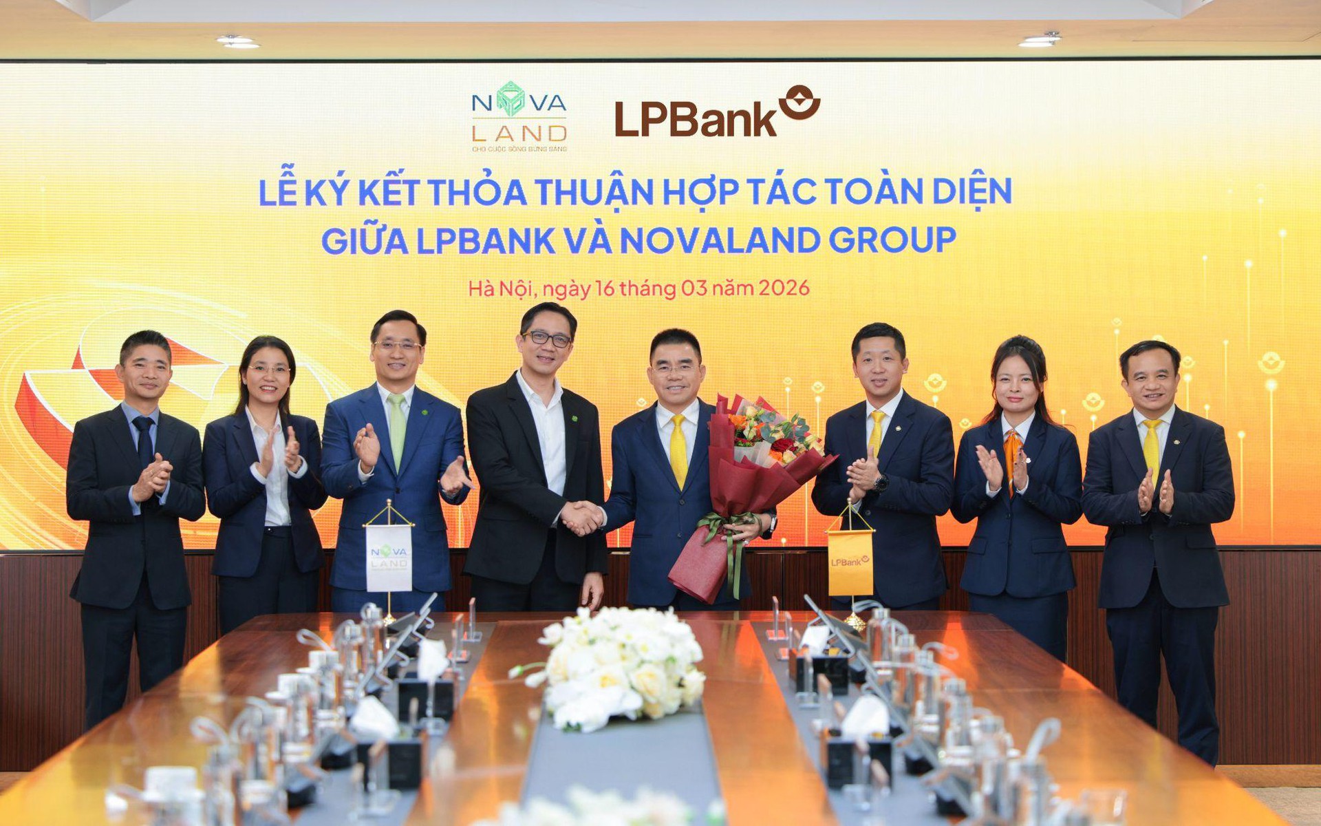Hé lộ lý do khiến cổ phiếu Novaland tăng trần thời gian qua - Ảnh 1.