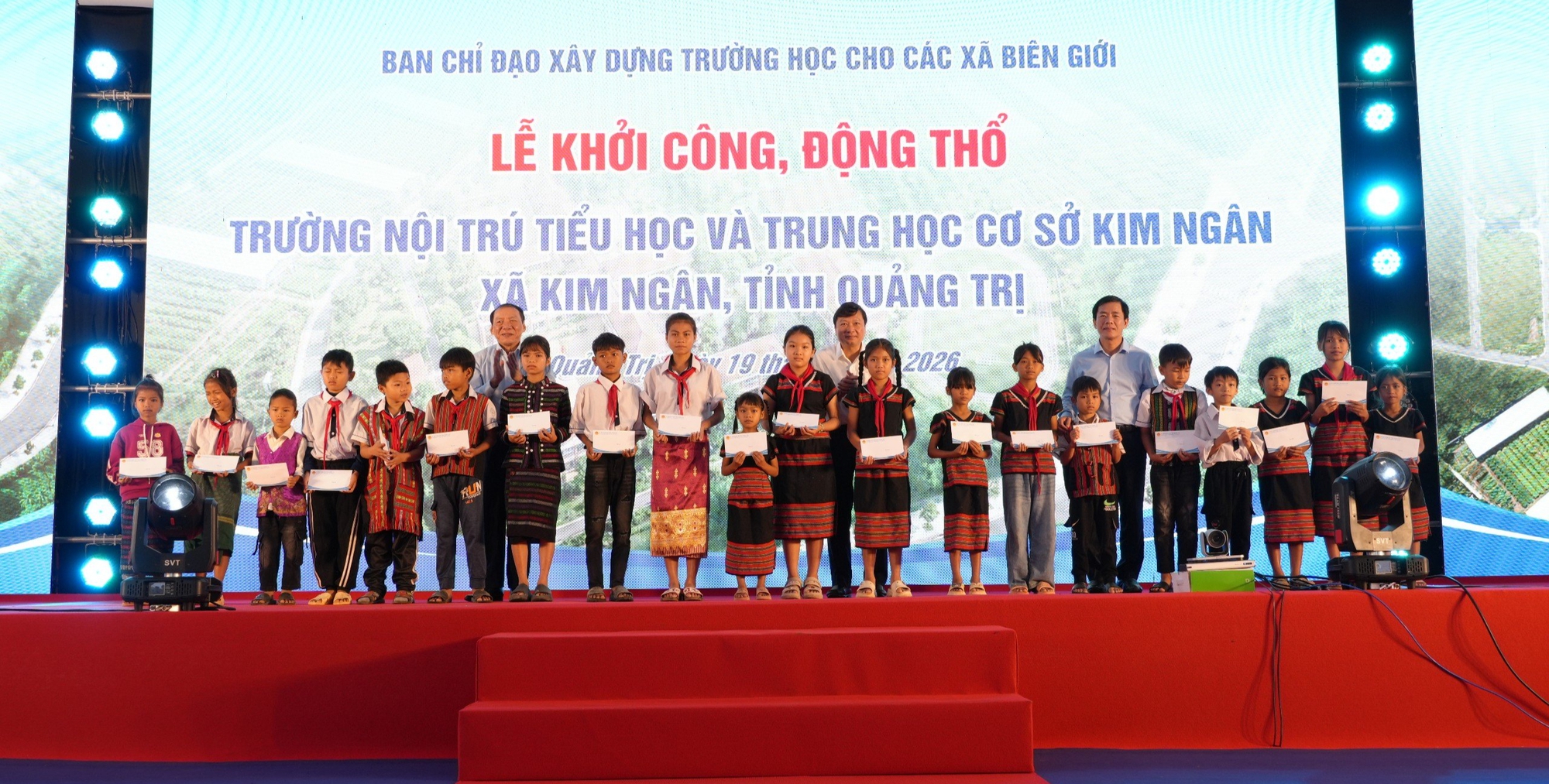 Hơn 2.300 tỉ đồng xây 11 trường nội trú liên cấp ở biên giới Quảng Trị - Ảnh 2.