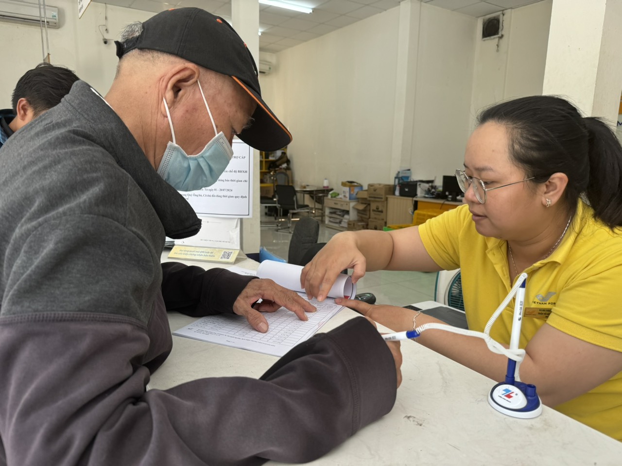Lưu ý quan trọng của BHXH TPHCM đối với người hưởng lương hưu - Ảnh 1.