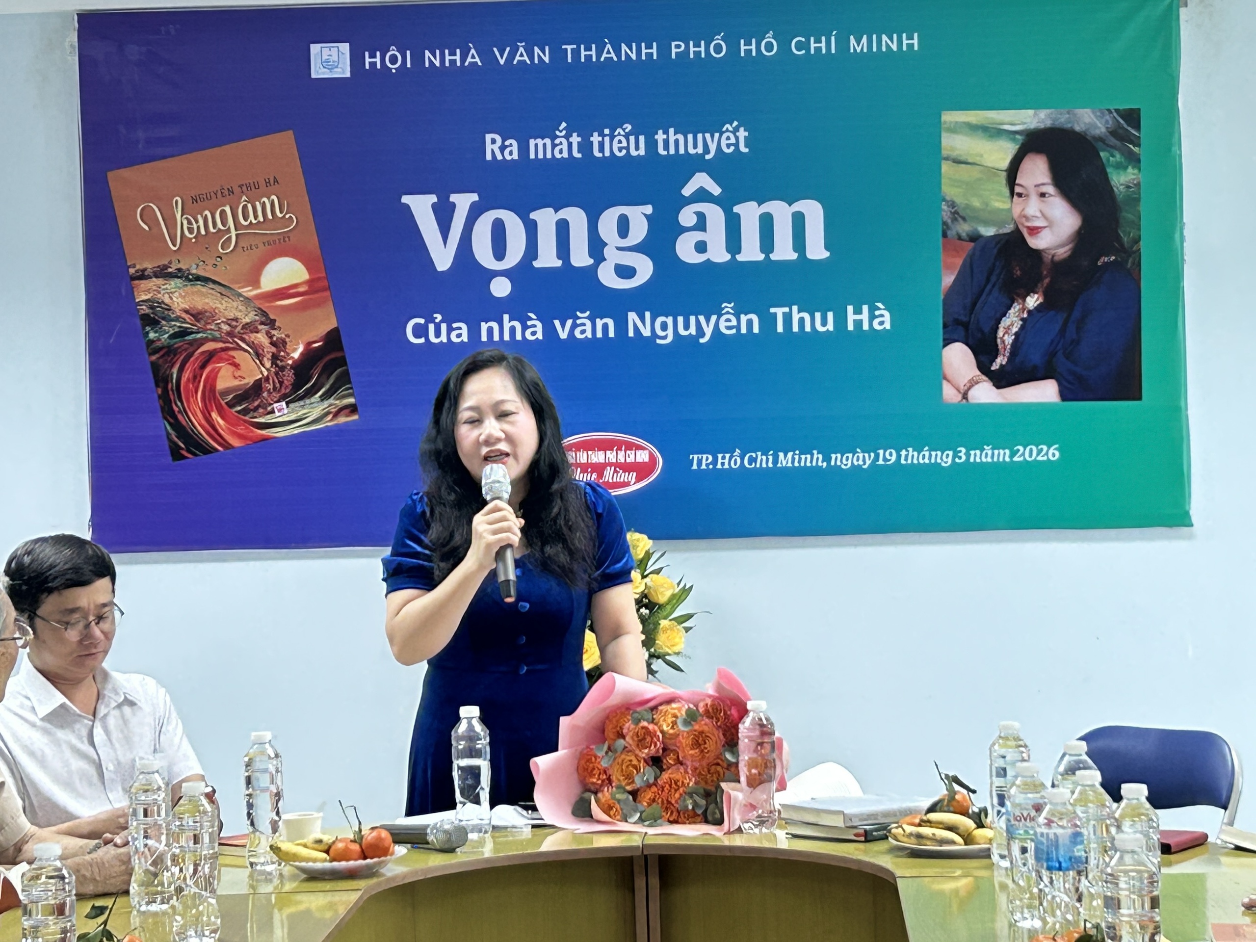 Ra mắt tiểu thuyết "Vọng âm" - Ảnh 2.
