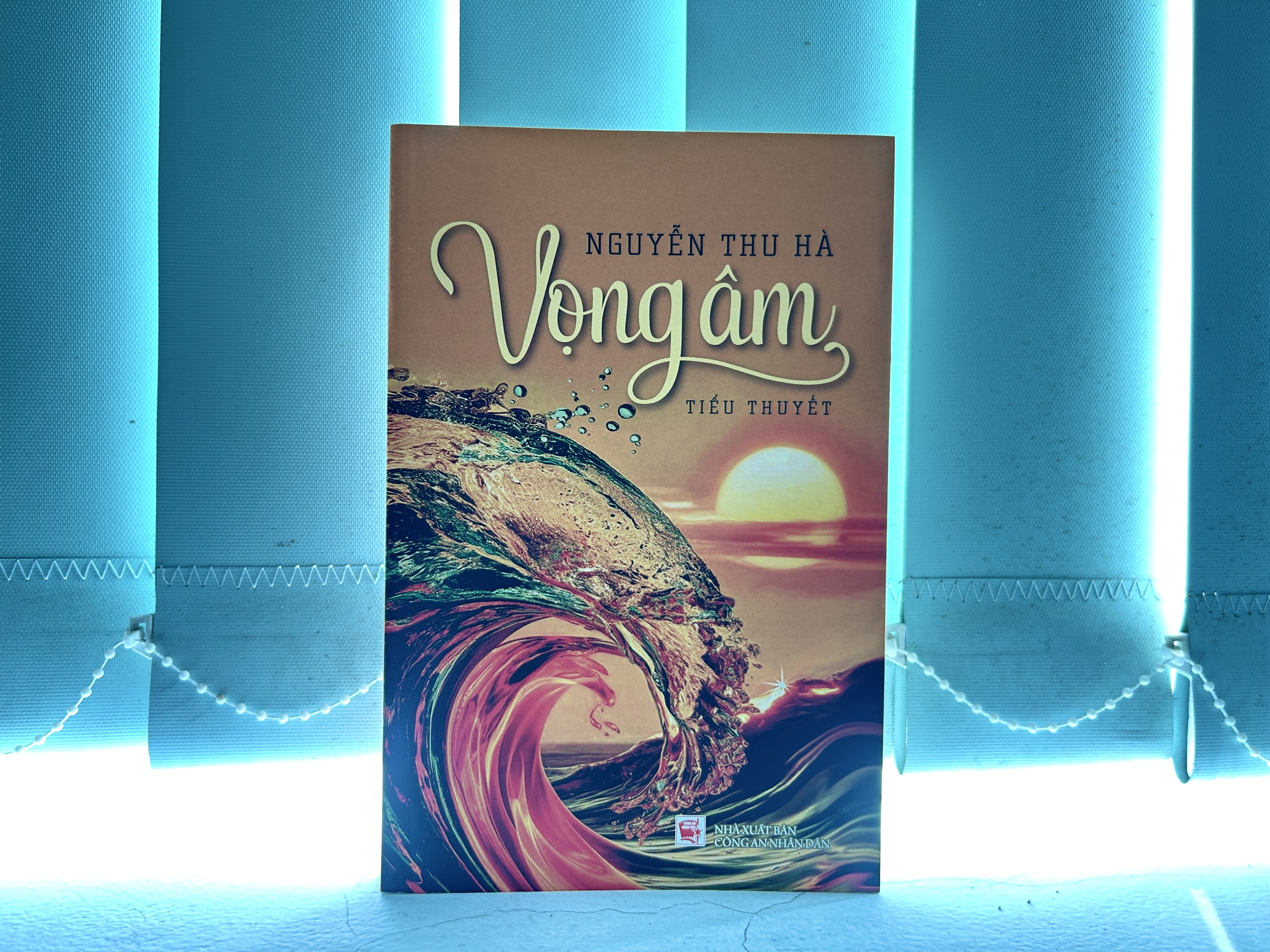 Ra mắt tiểu thuyết "Vọng âm" - Ảnh 1.