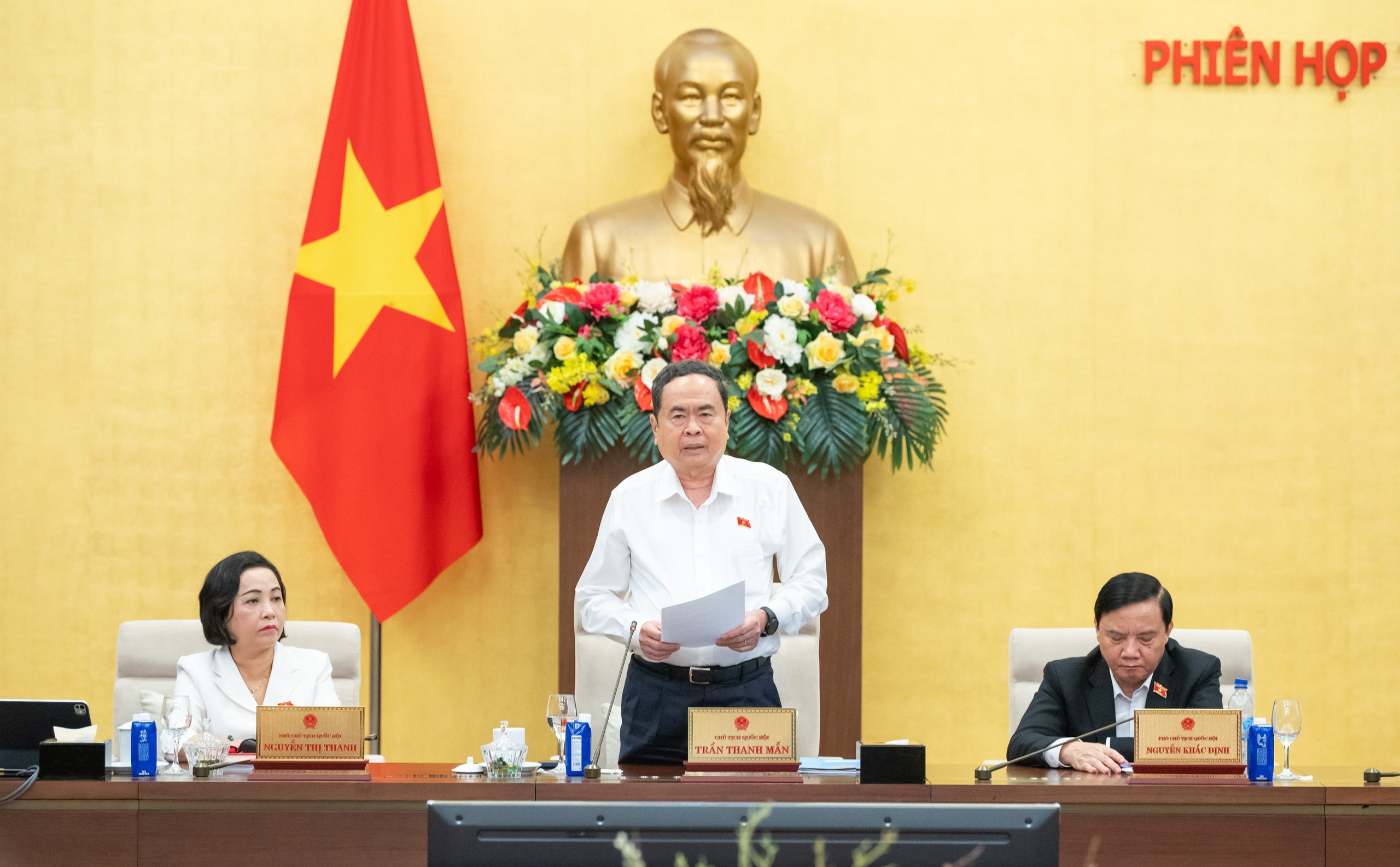 Chuẩn bị chu đ&aacute;o nội dung về c&ocirc;ng t&aacute;c nh&acirc;n sự tại Kỳ họp thứ Nhất, Quốc hội kh&oacute;a XVI - Ảnh 1.