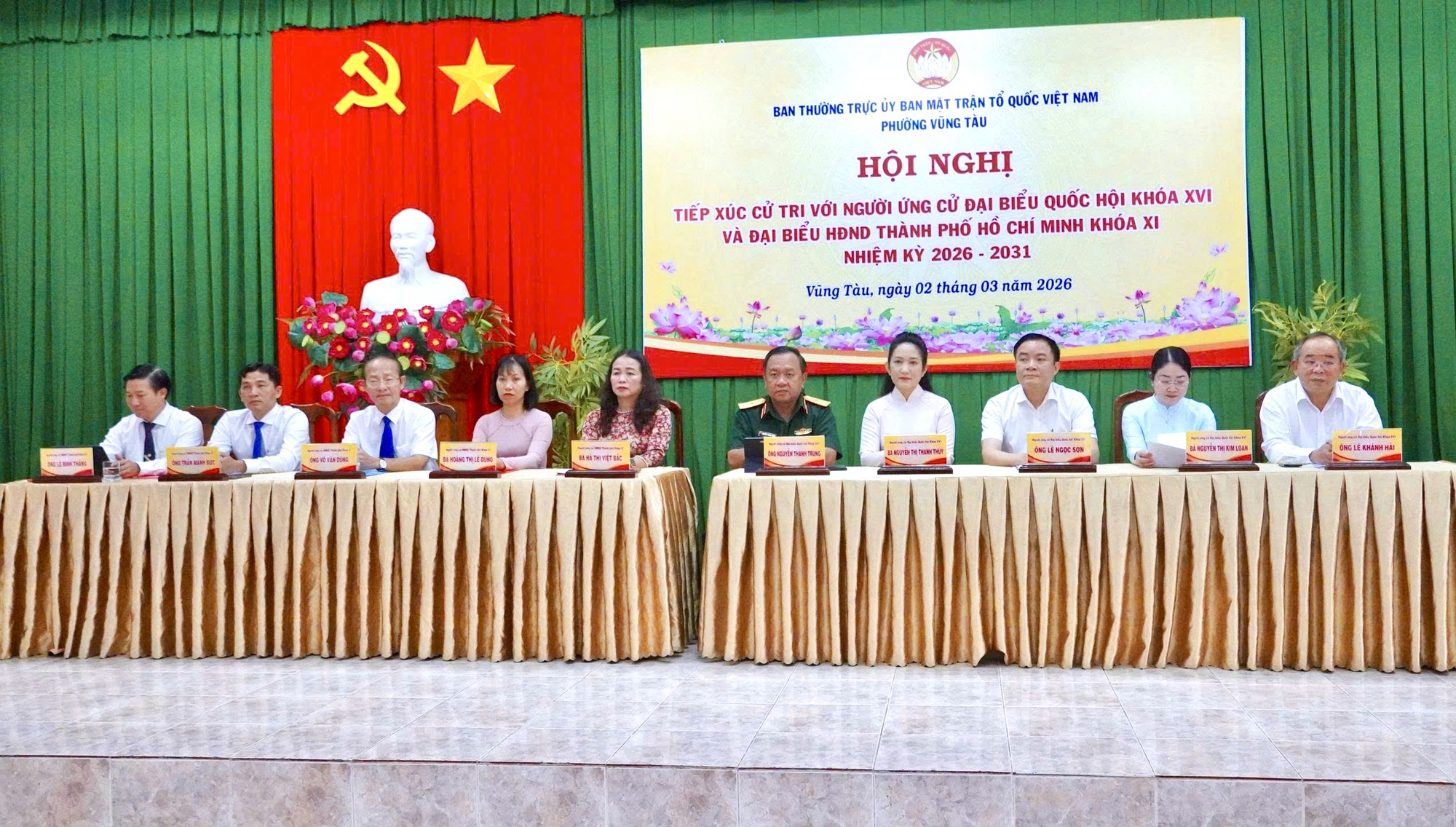 Hơn 200 cử tri phường Vũng T&agrave;u tiếp x&uacute;c ứng cử vi&ecirc;n bầu cử 2026 - Ảnh 1.