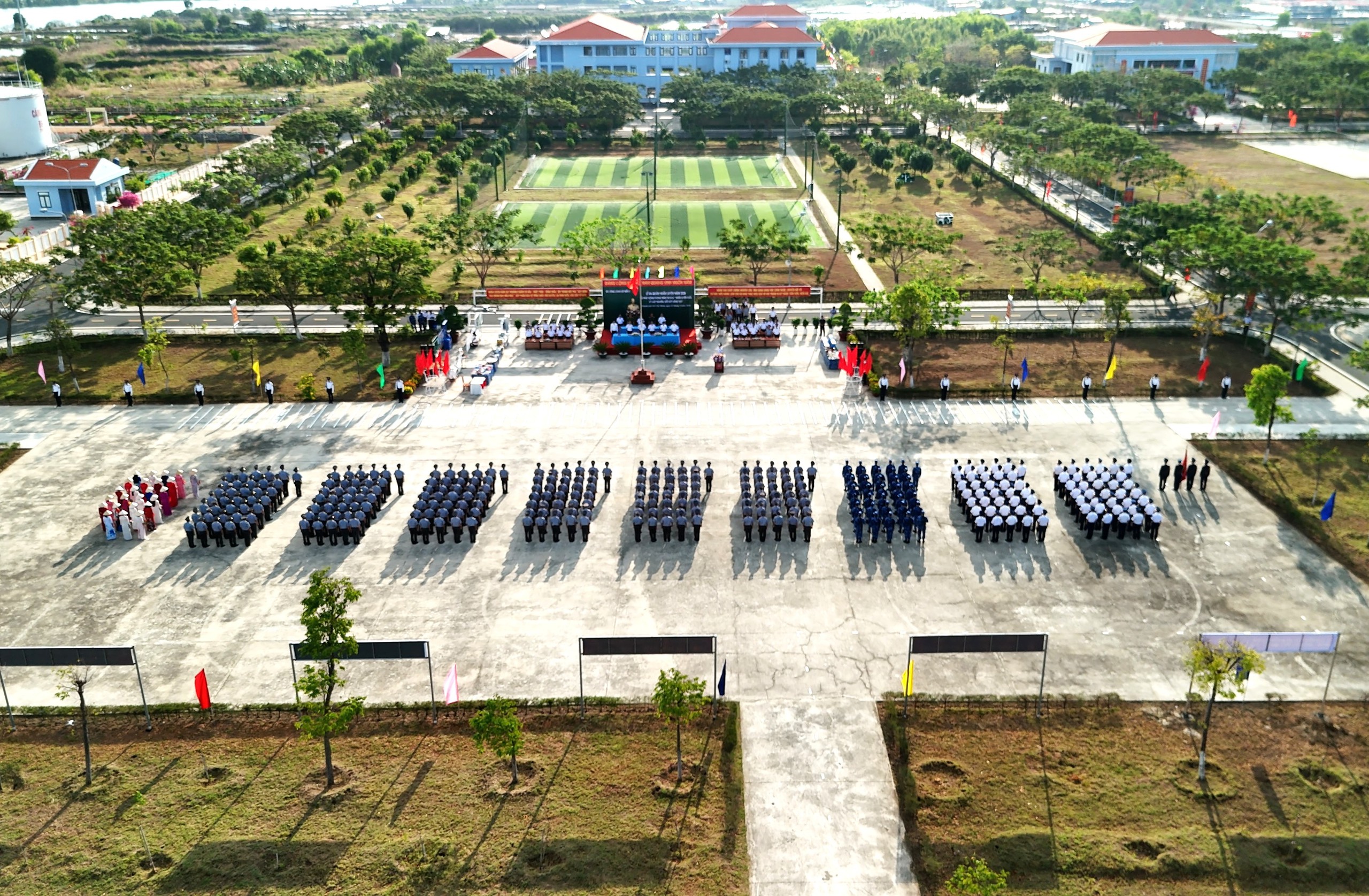 Bộ Tư lệnh V&ugrave;ng Cảnh s&aacute;t biển 3 ra qu&acirc;n huấn luyện năm 2026 - Ảnh 4.