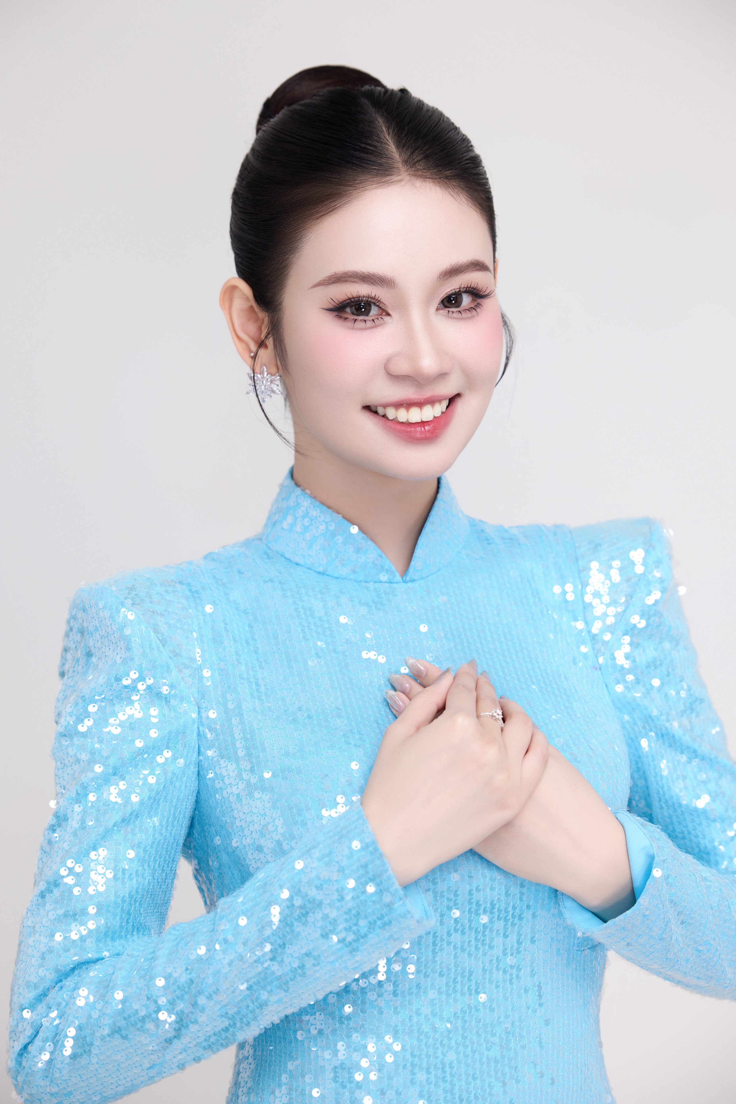 Mỹ nhân hiến tạng đang gây "sốt" là ai? - Ảnh 1.