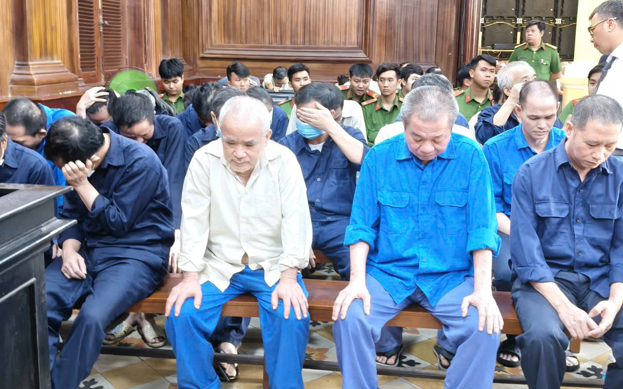 5 cựu giám đốc gây ra loạt sai phạm đào tạo lái xe ở TPHCM lãnh án