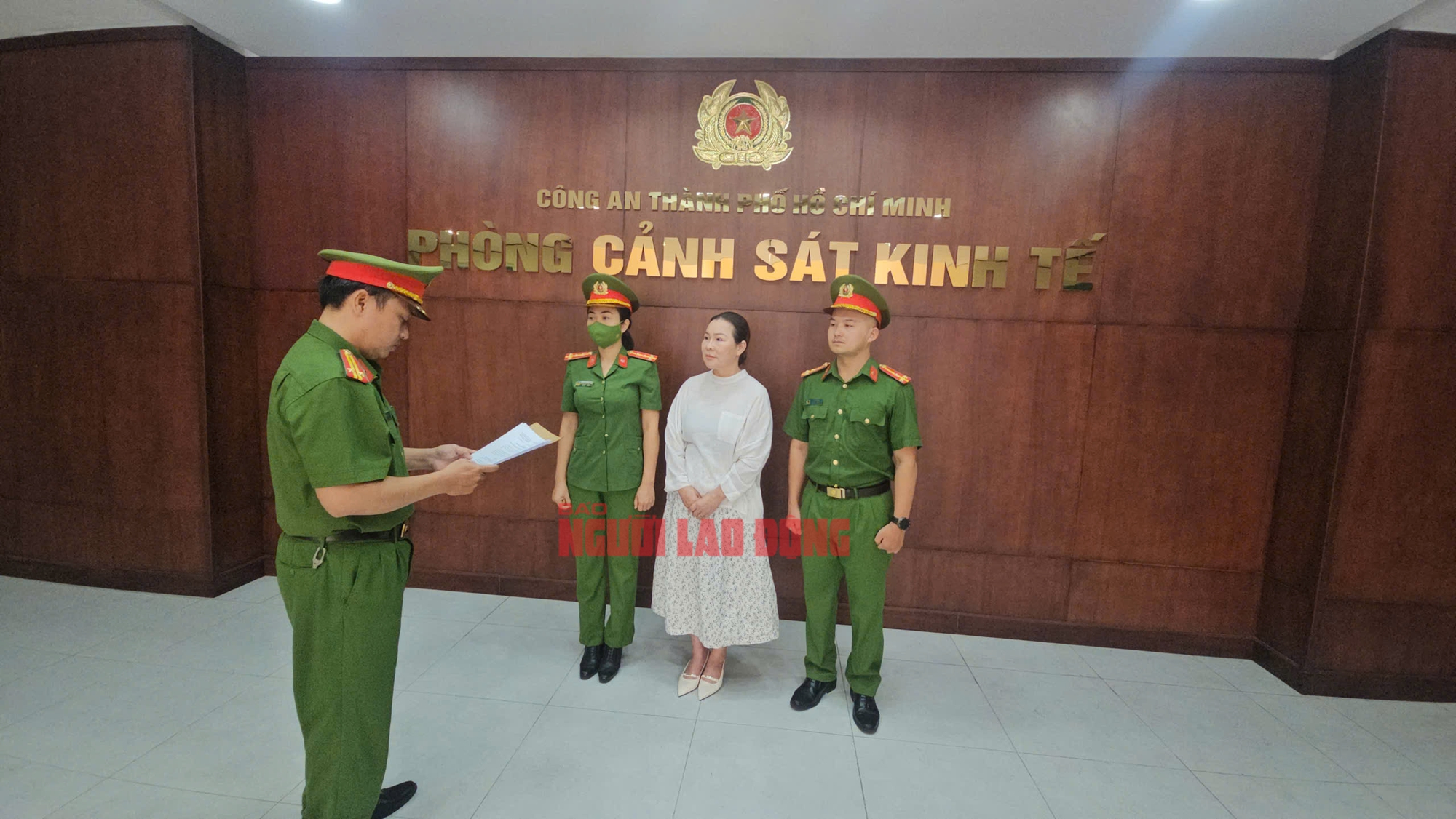 C&ocirc;ng an TPHCM bắt doanh nh&acirc;n Nguyễn Ngọc Tiền, vợ cố diễn vi&ecirc;n Qu&yacute; B&igrave;nh - Ảnh 1.