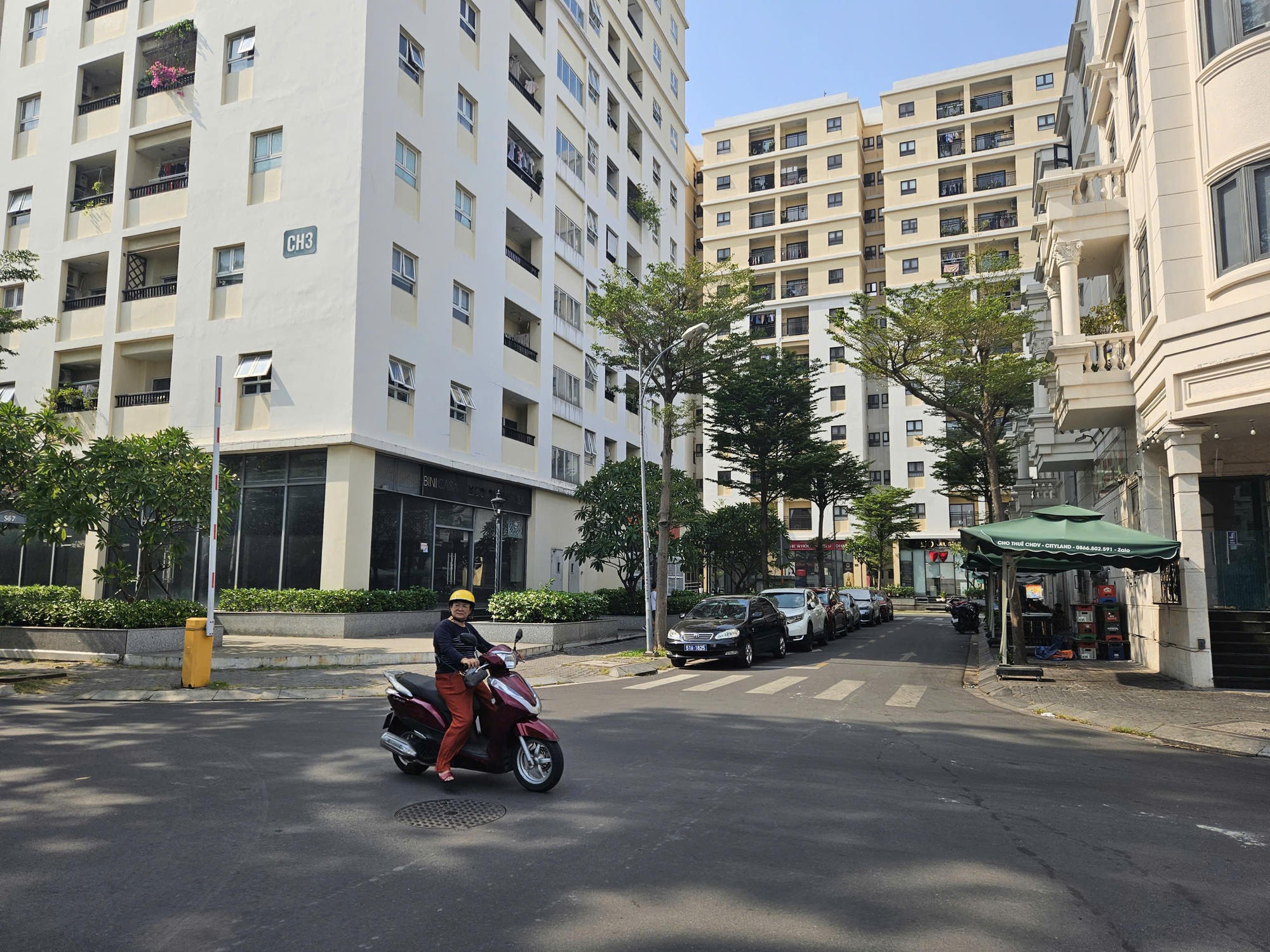 UBND phường Gò Vấp yêu cầu CityLand báo cáo vụ bán chỗ đậu xe 500 triệu đồng - Ảnh 1.