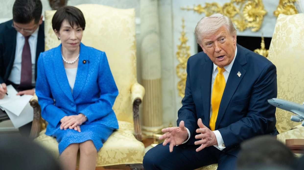 Tổng thống Donald Trump gặp Thủ tướng Nhật Bản Sanae Takaichi h&ocirc;m 19-3. Ảnh: CBS News