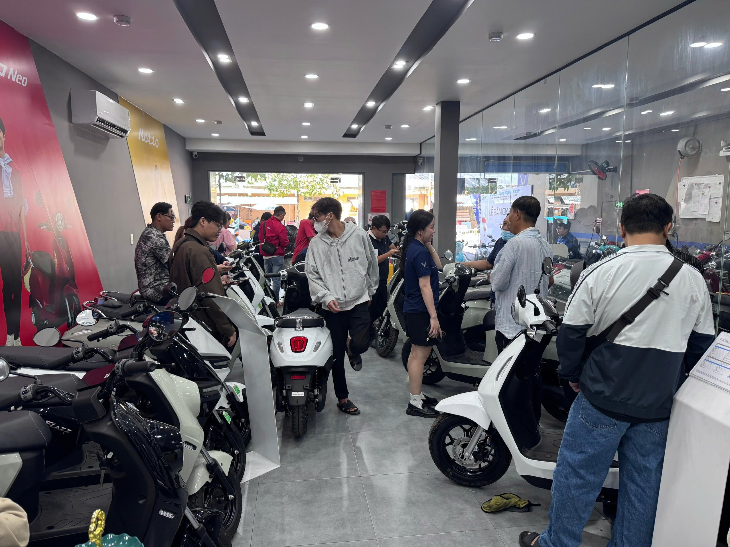 Hệ sinh thái xe điện tăng tốc - Ảnh 1.