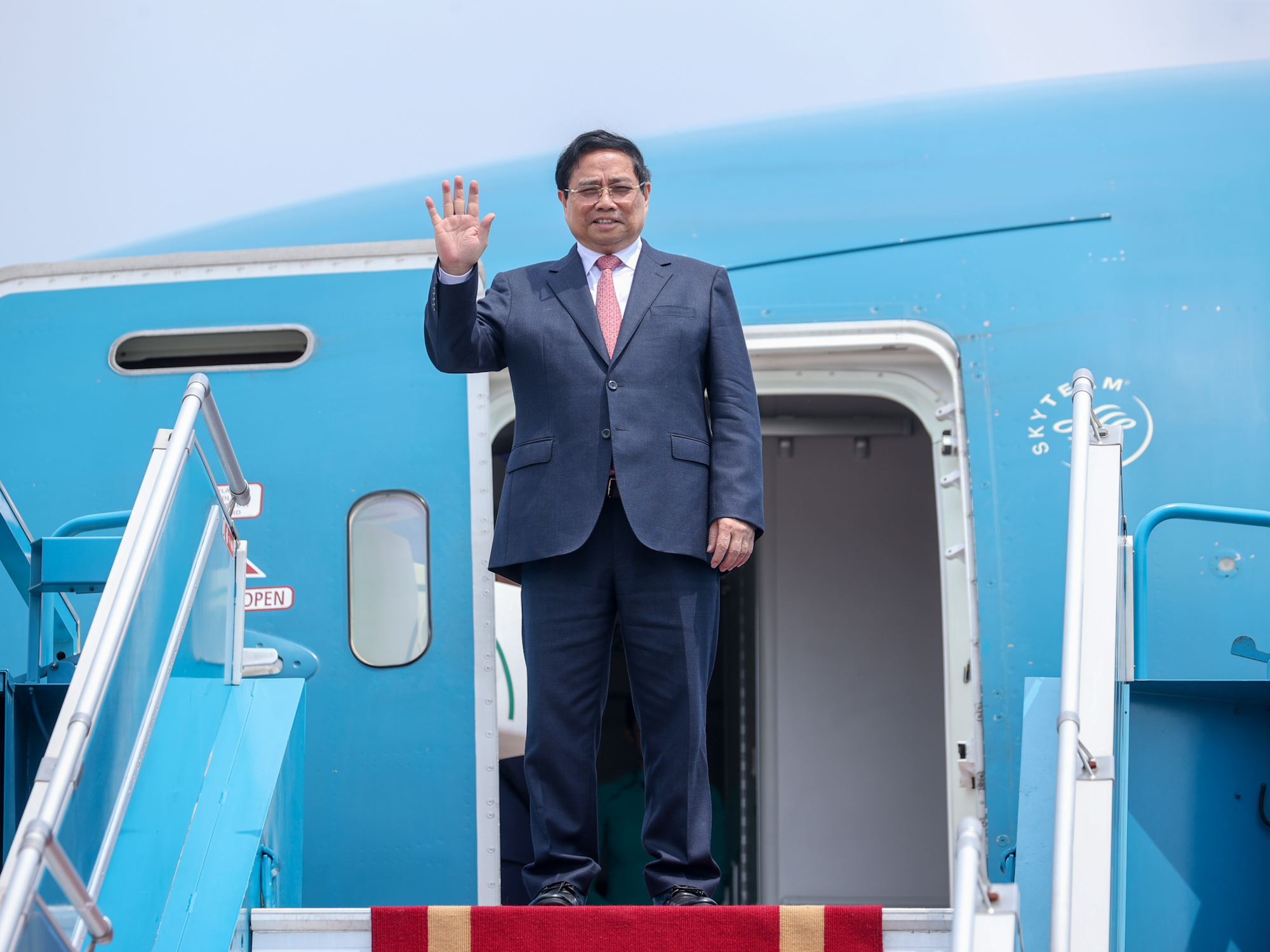 Thủ tướng Phạm Minh Chính lên đường thăm chính thức Liên bang Nga - Ảnh 2.
