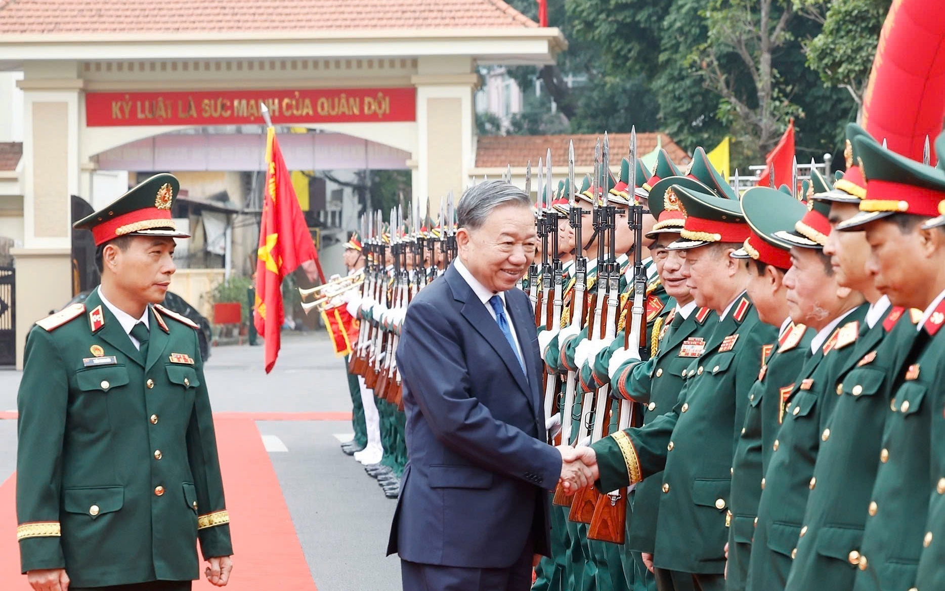 Phát huy truyền thống "mở đường thắng lợi"