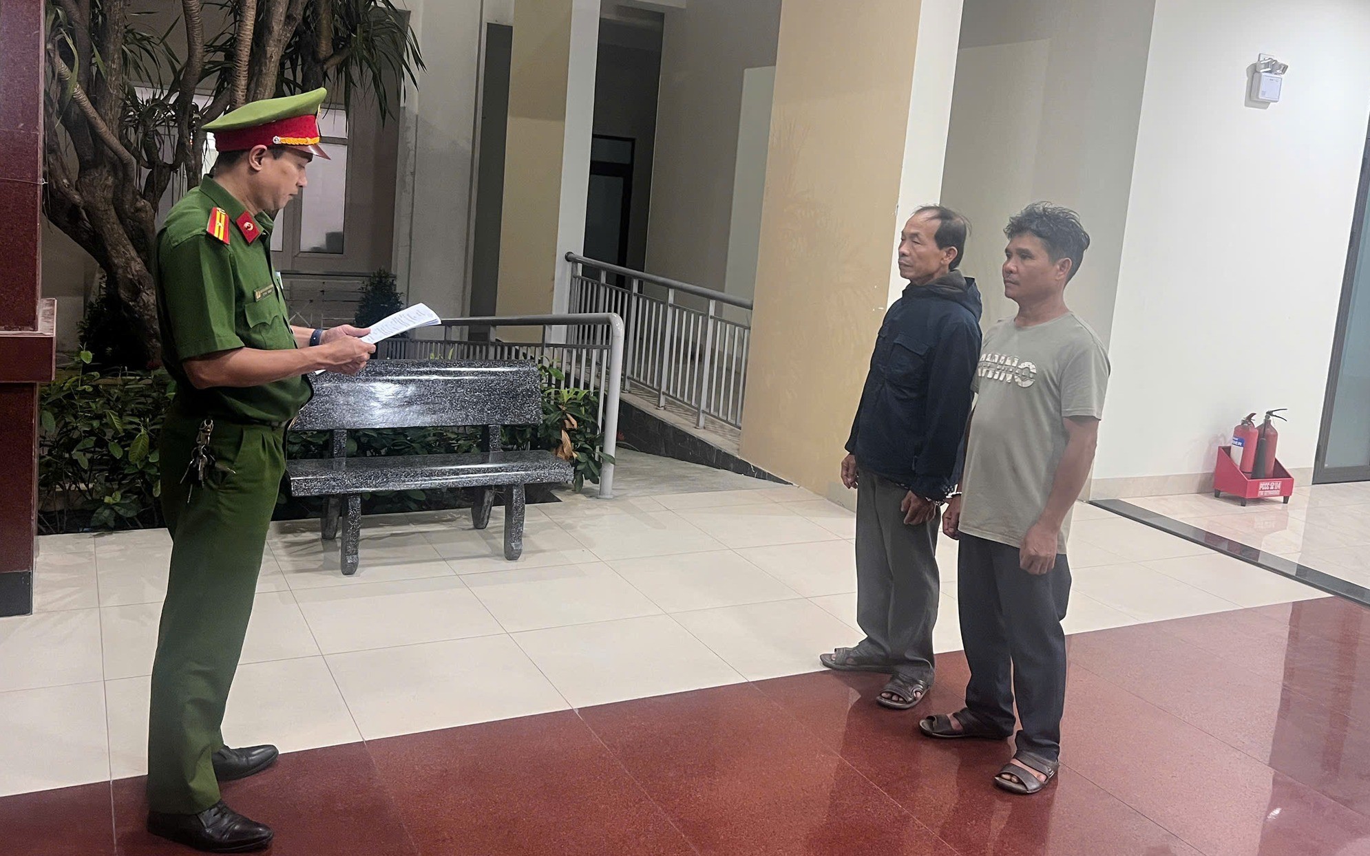 Đà Nẵng: Tạm giữ 2 người đàn ông cùng giở trò đồi bại với bé gái 13 tuổi