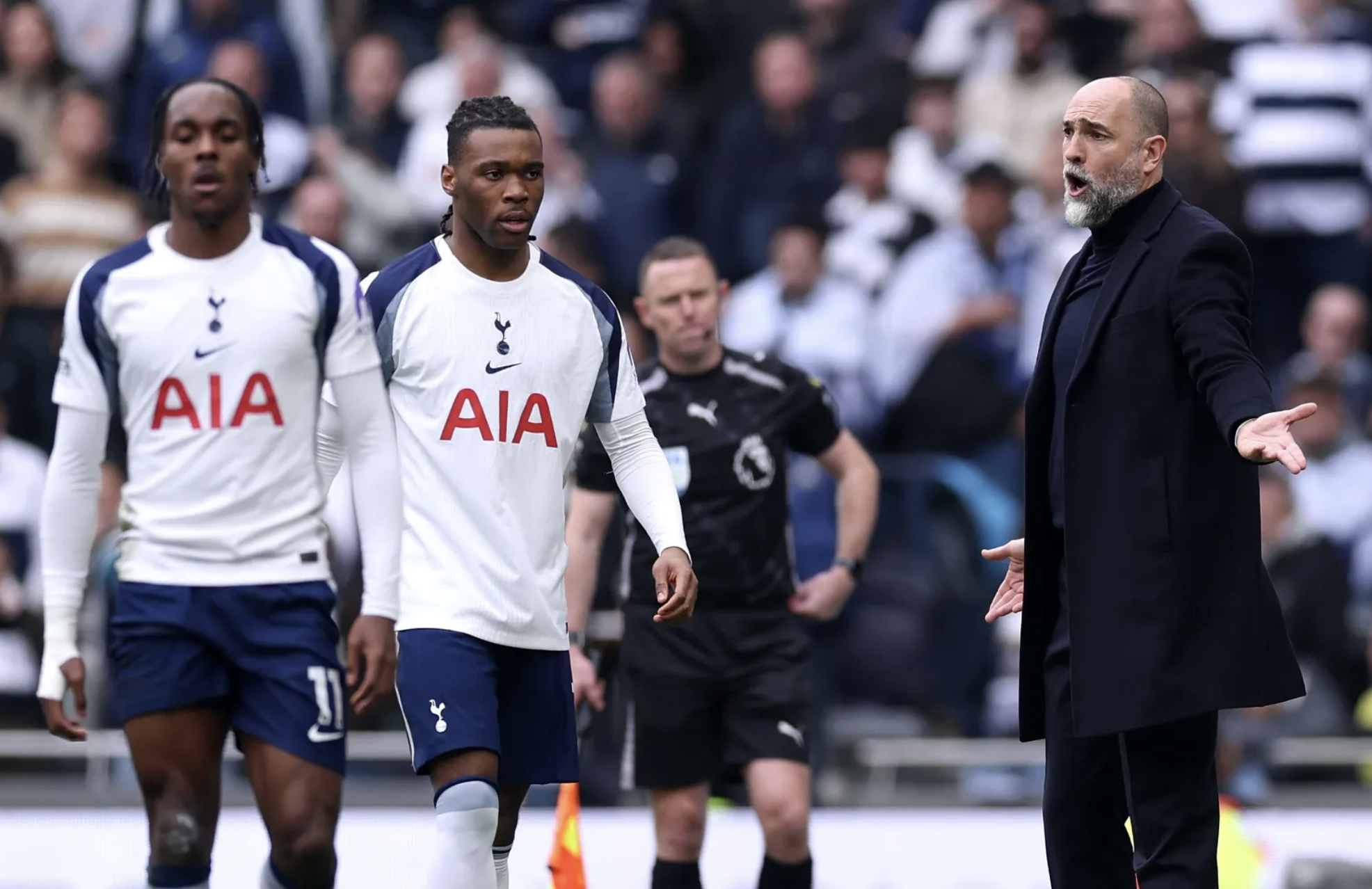 Tottenham thảm bại trận cầu 6 điểm, trượt d&agrave;i cuộc đua trụ hạng - Ảnh 5.