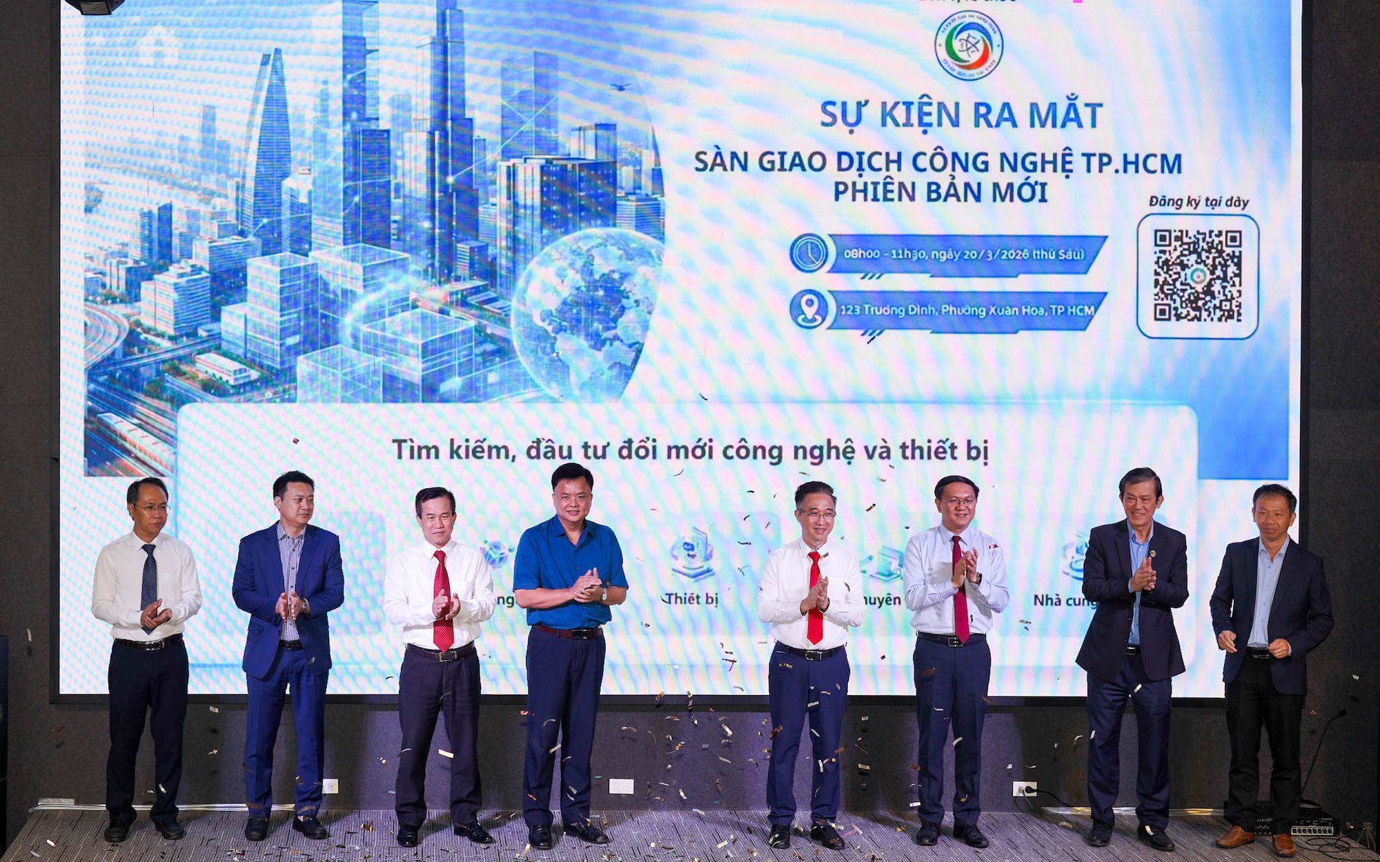 Từ trưng bày thành bữa tiệc giao dịch