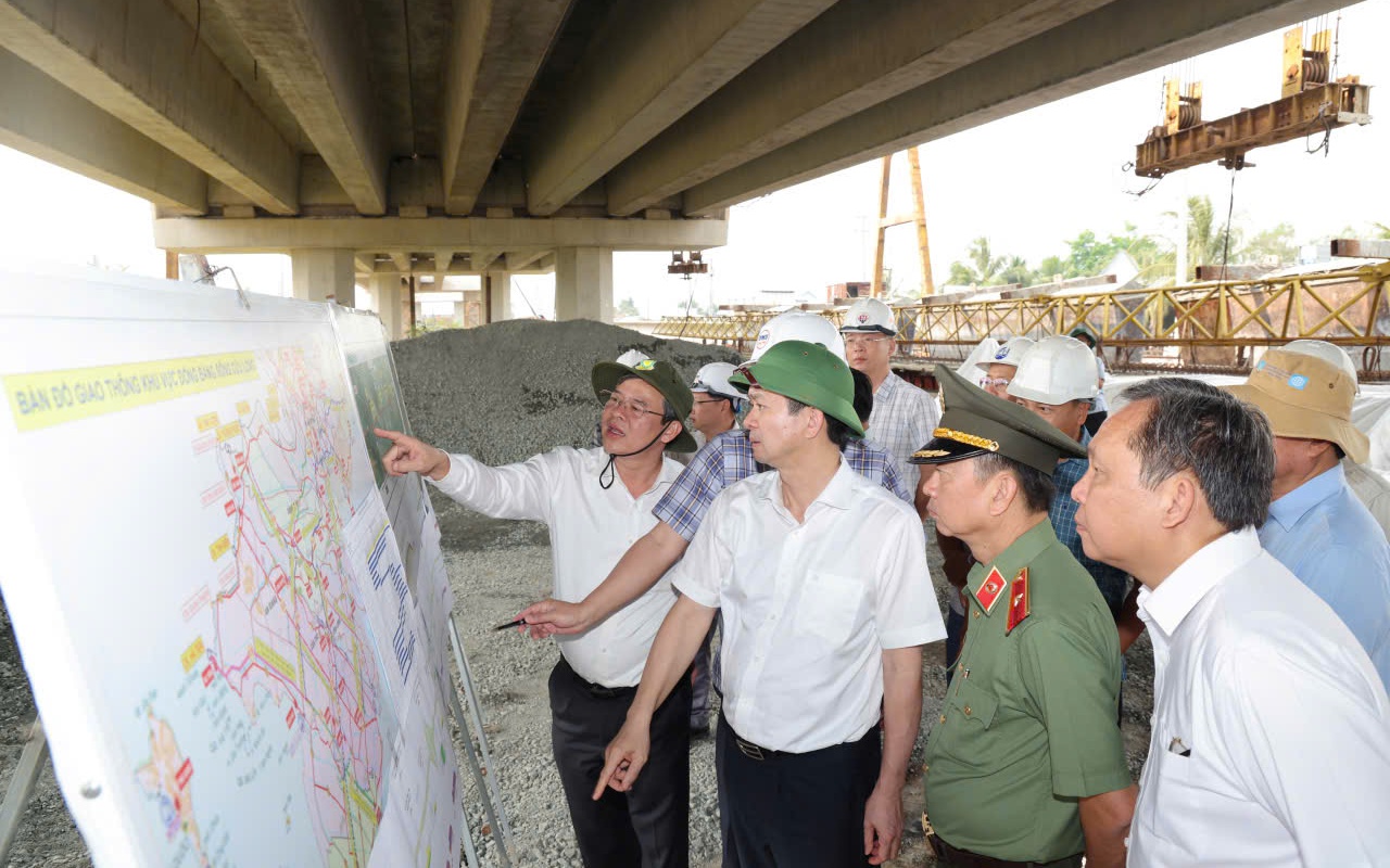 Siết kỷ luật đầu tư c&ocirc;ng - Ảnh 2.